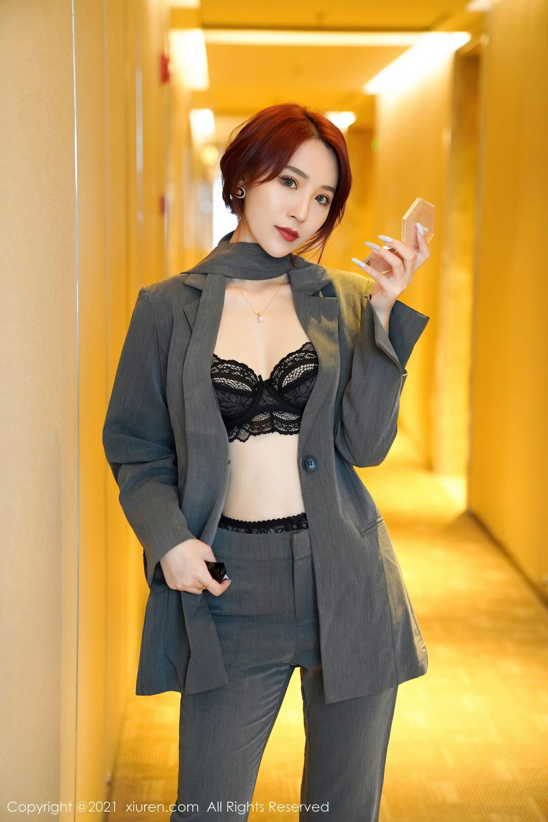 [秀人XIUREN] No.3368 周慕汐babyXiuren秀人写真高清美女套图写真下载-看套图看套图