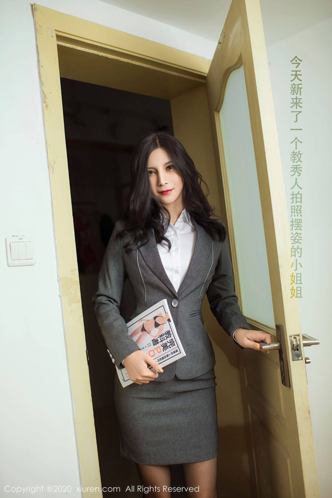 [秀人XiuRen] No.2591 小蛮妖YummyXiuren秀人写真高清美女套图写真下载-看套图看套图