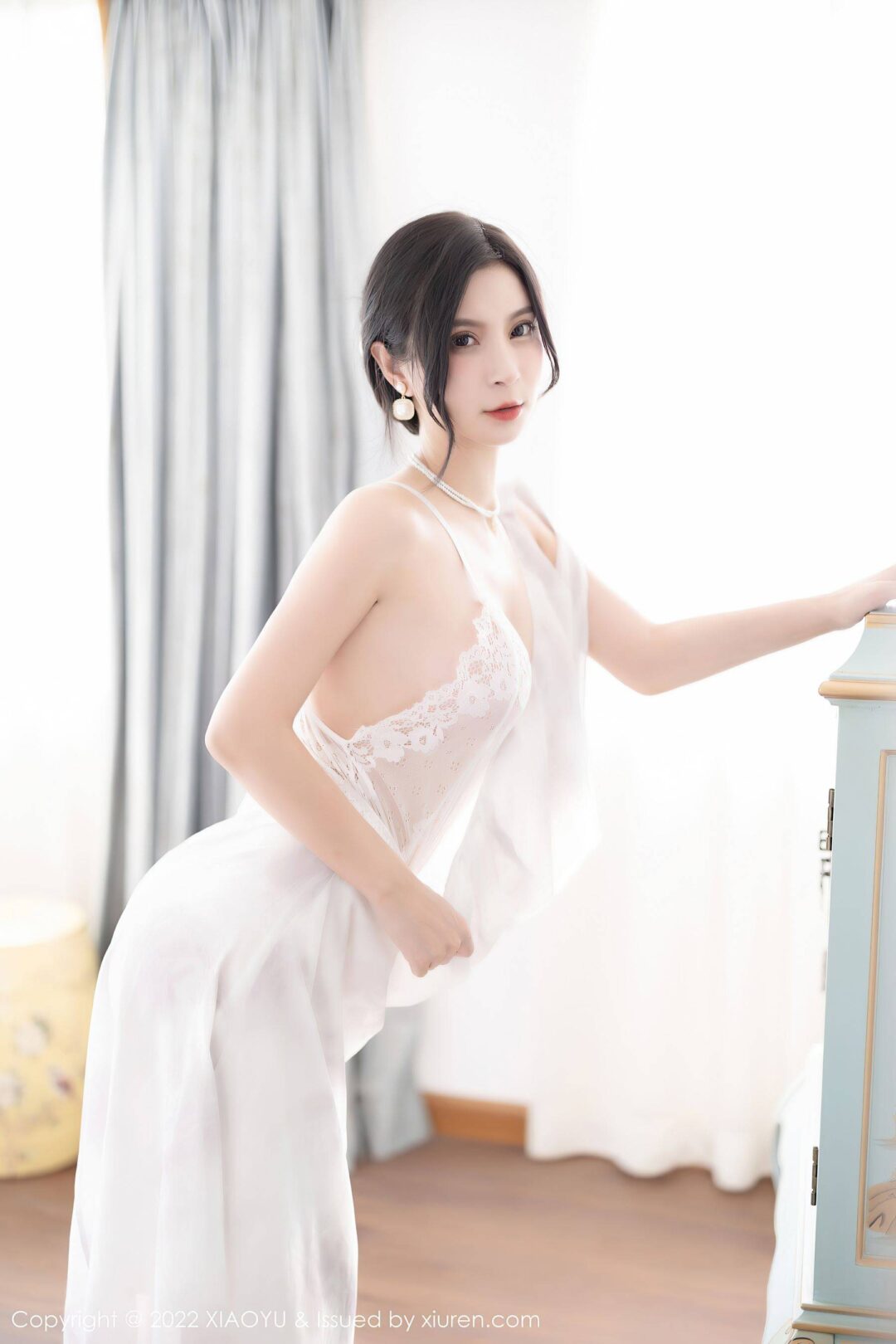 [XIAOYU语画界] VOL.925 小蛮妖Yummy 丝袜美腿Xiuren秀人写真高清美女套图写真下载-看套图看套图