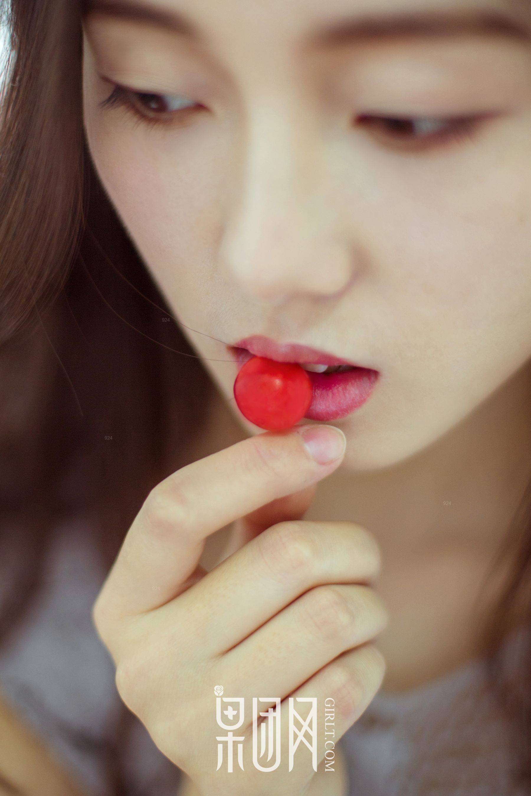 樱桃少女 甜蜜诱惑 [果团网Girlt] No.046Xiuren秀人写真高清美女套图写真下载-看套图看套图