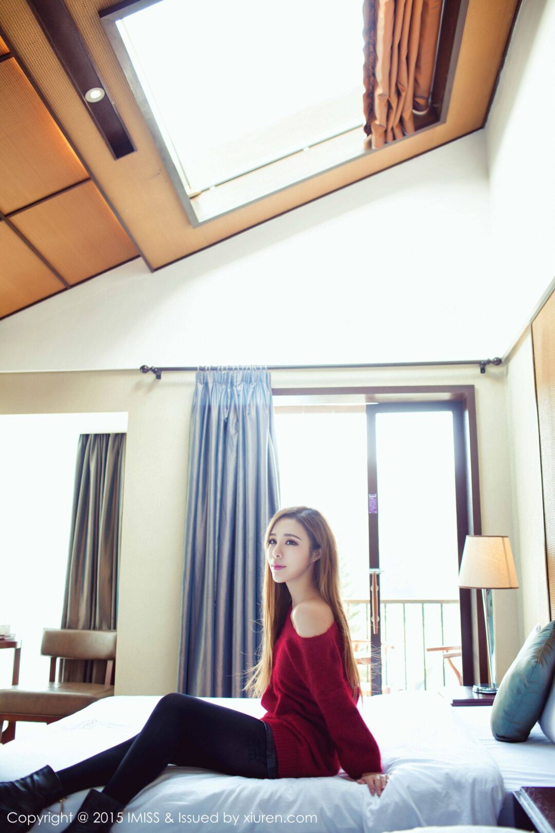重庆美女游潇潇《旅拍套图》 [爱蜜社IMiss] Vol.047Xiuren秀人写真高清美女套图写真下载-看套图看套图