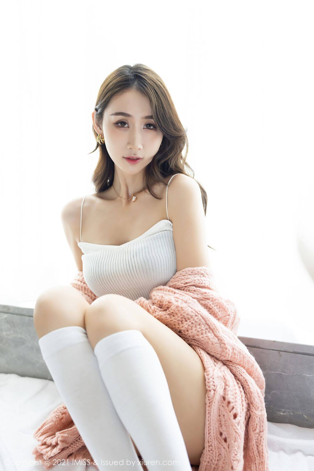 [爱蜜社IMiss] Vol.561 萌白酱Xiuren秀人写真高清美女套图写真下载-看套图看套图