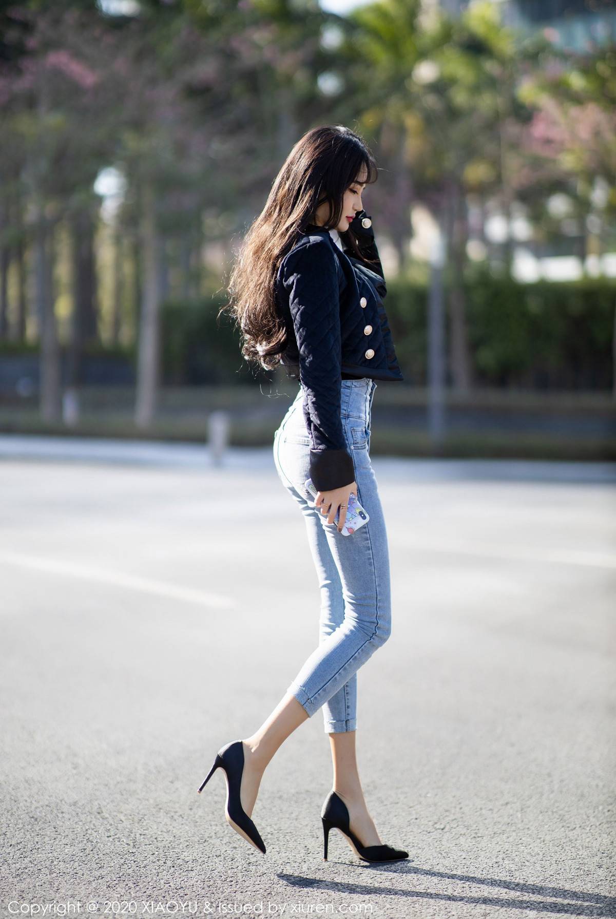 [XIAOYU语画界] VOL.235 Miko酱吖Xiuren秀人写真高清美女套图写真下载-看套图看套图