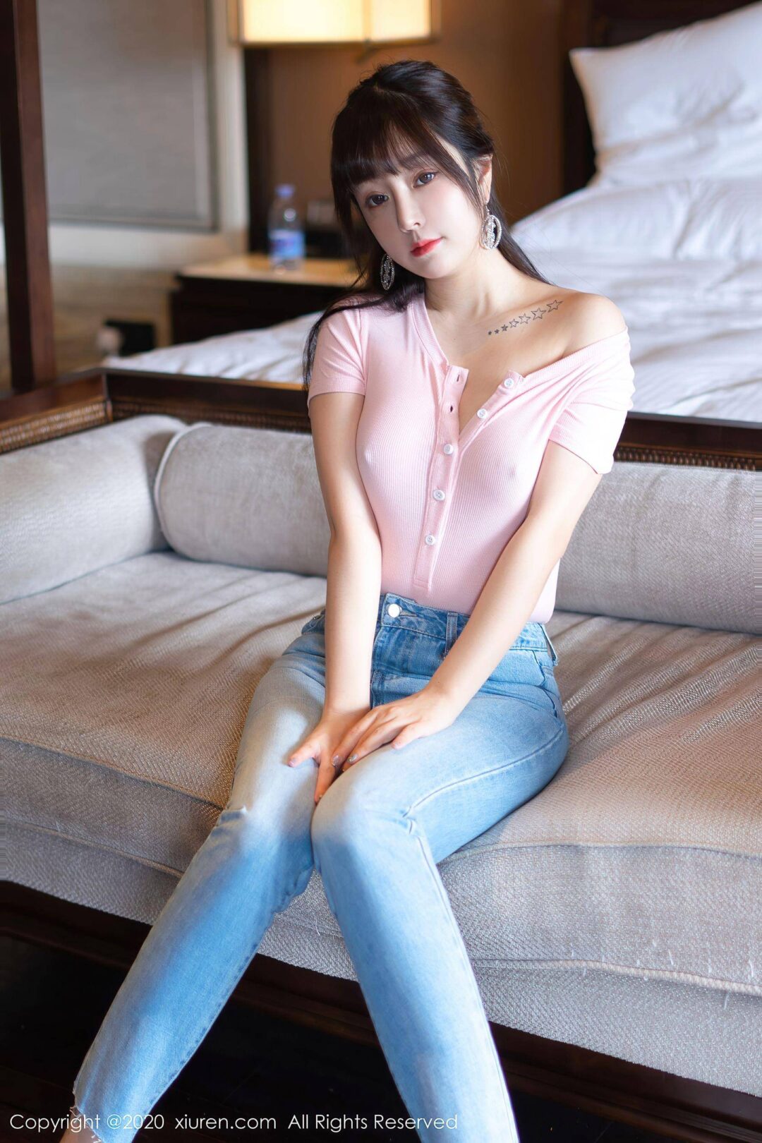 [秀人XiuRen] No.2536 王雨纯Xiuren秀人写真高清美女套图写真下载-看套图看套图