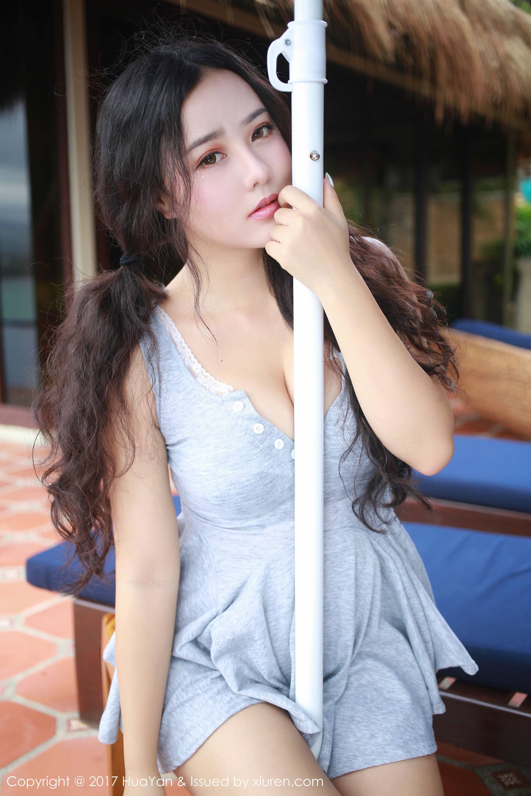Manuela玛鲁娜《长滩岛旅拍-最后一套》 [花の颜HuaYan] VOL.039Xiuren秀人写真高清美女套图写真下载-看套图看套图