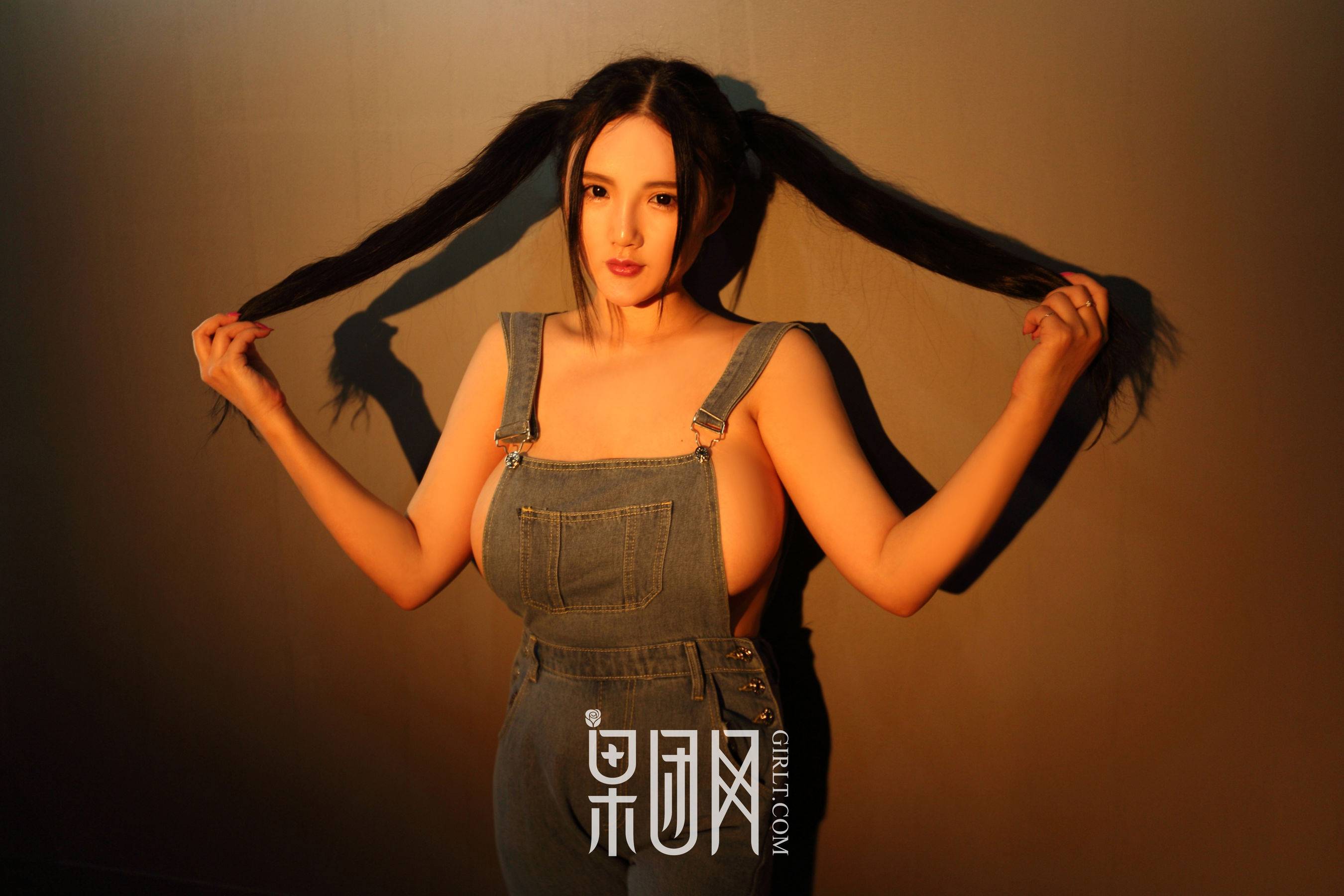 Kitty梓熙《真豪乳 浴室湿身激凸》 [果团网Girlt] No.003Xiuren秀人写真高清美女套图写真下载-看套图看套图