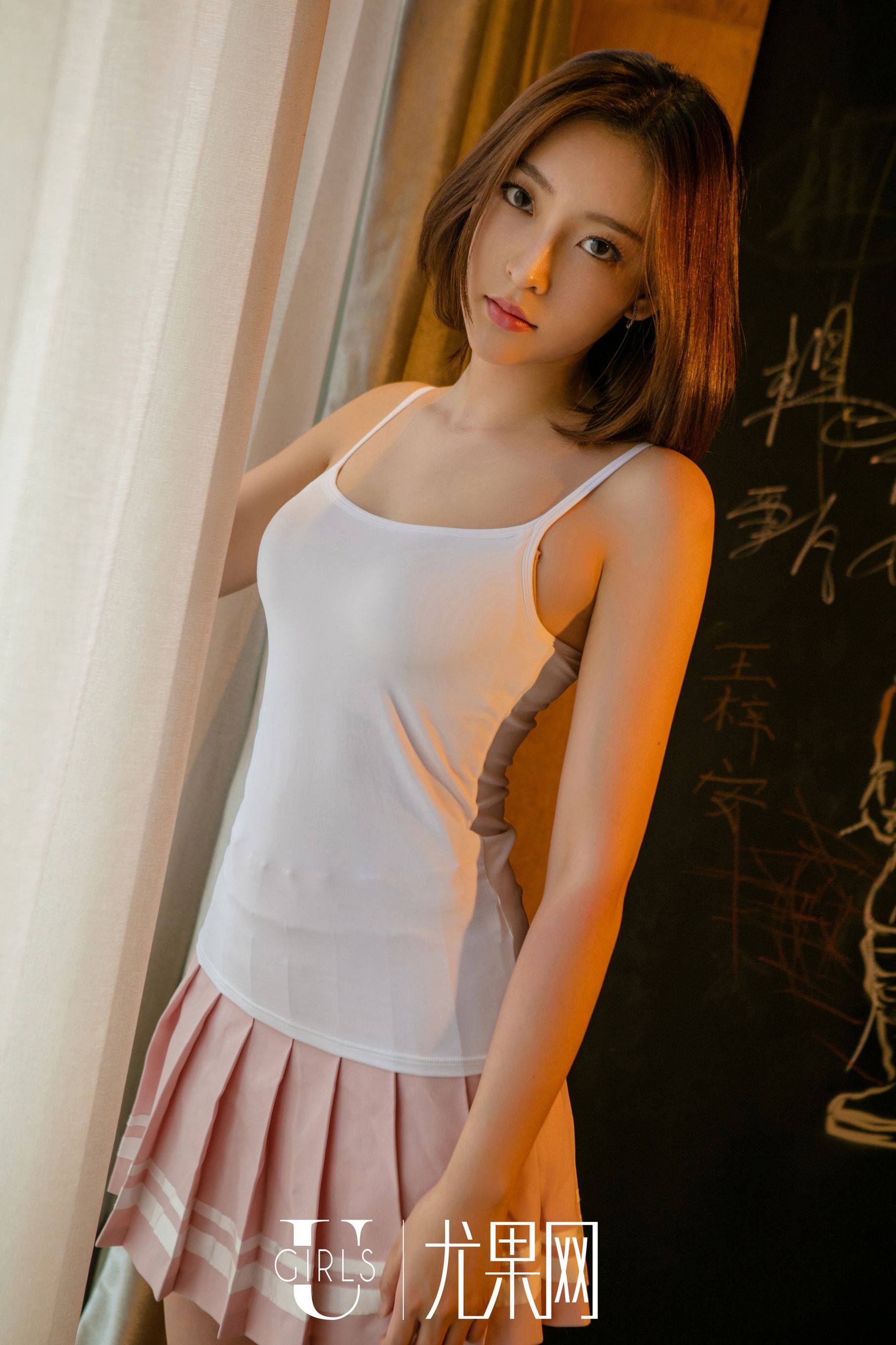 [尤果网Ugirls] U202 文文《与你同在的夏天》Xiuren秀人写真高清美女套图写真下载-看套图看套图
