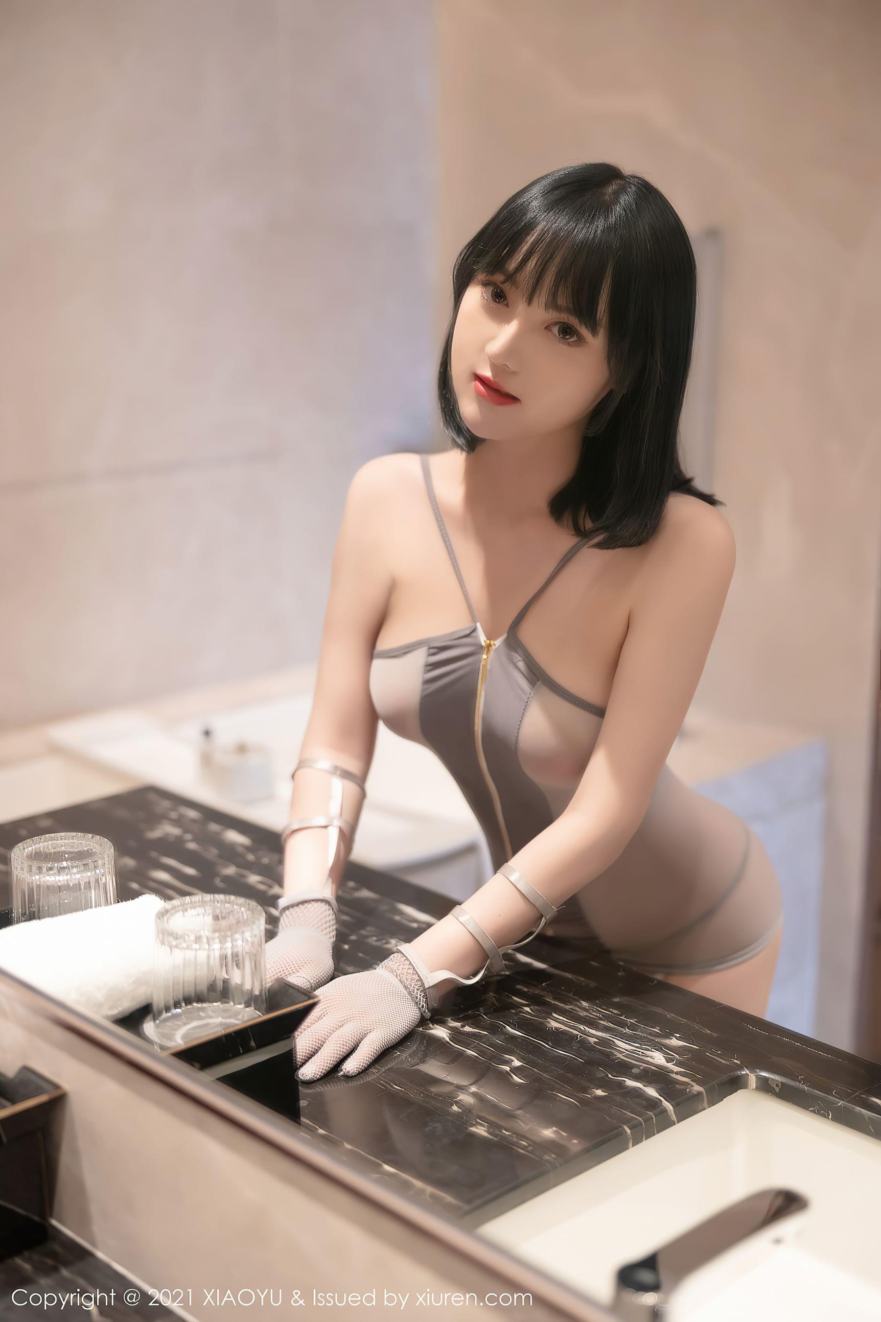 [语画界XIAOYU] Vol.532 豆瓣酱Xiuren秀人写真高清美女套图写真下载-看套图看套图