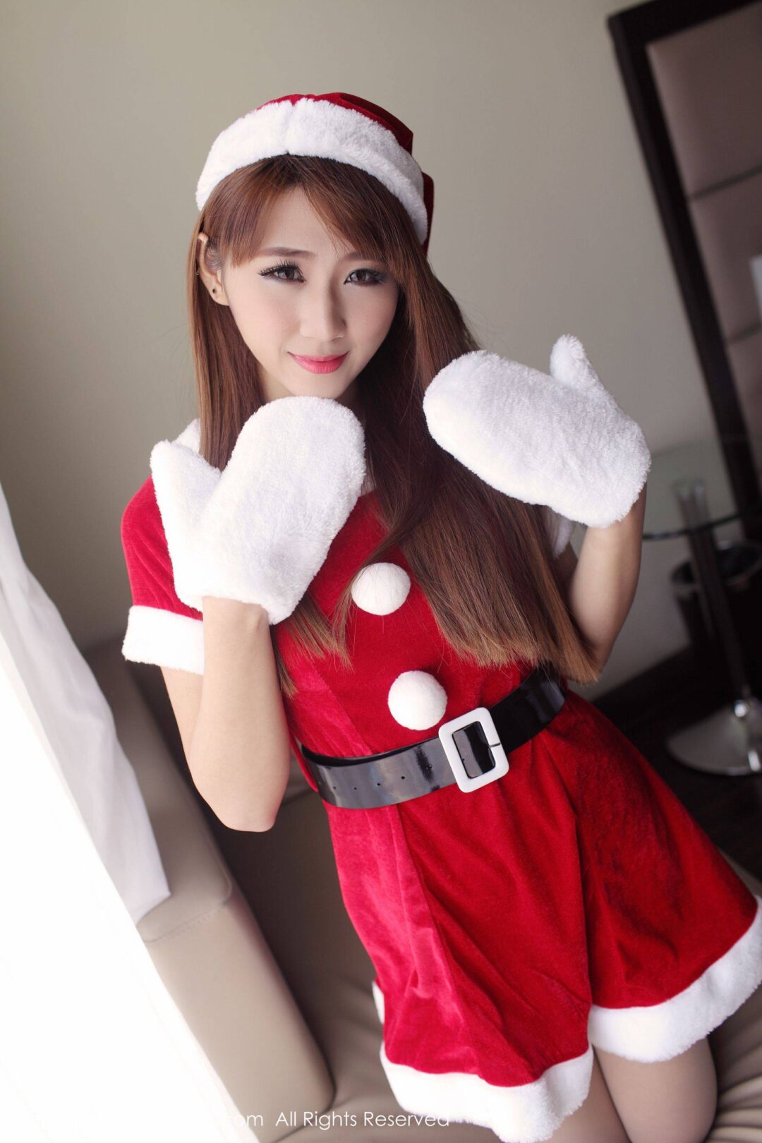 区静瑶《小女生yoyo》 [秀人网XiuRen] No.091Xiuren秀人写真高清美女套图写真下载-看套图看套图