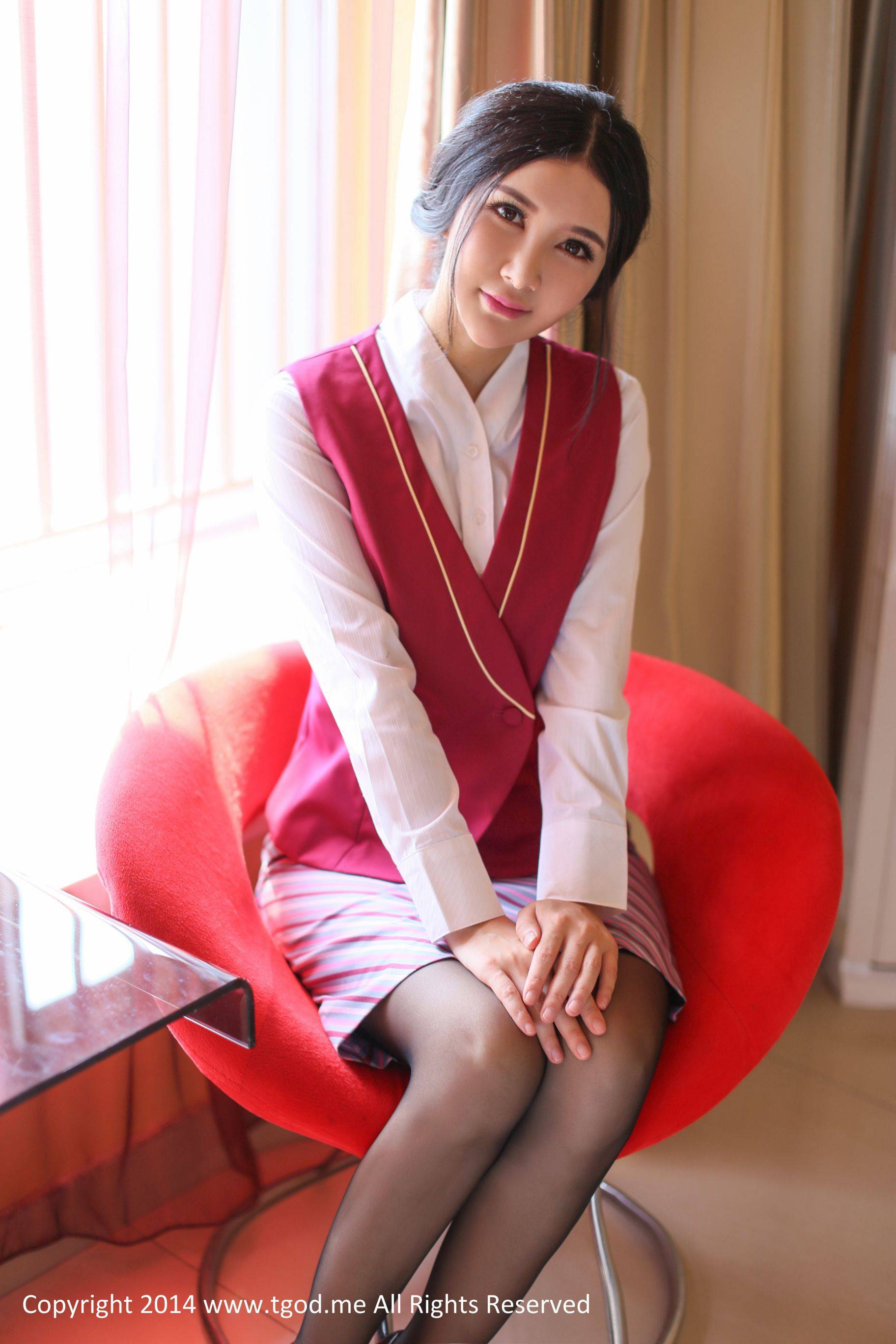 顾欣怡《空港迷失 空姐的私生活》下集 [TGOD推女神]Xiuren秀人写真高清美女套图写真下载-看套图看套图