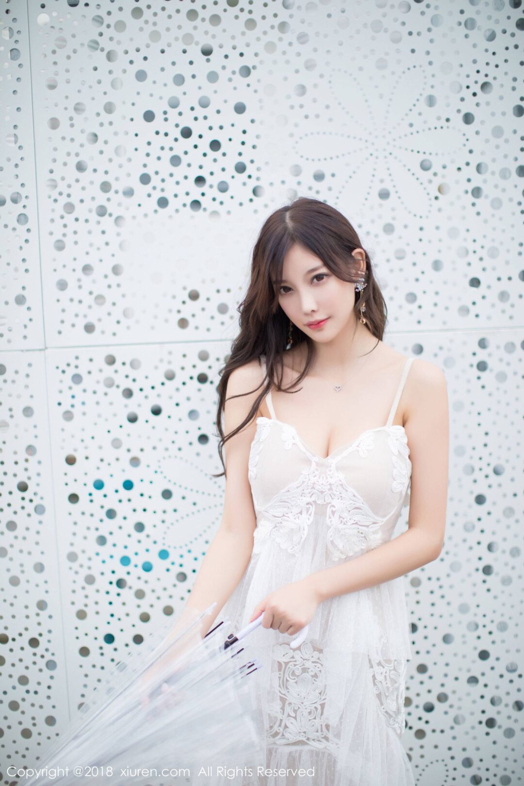 [秀人XiuRen] No.1296 杨晨晨sugarXiuren秀人写真高清美女套图写真下载-看套图看套图