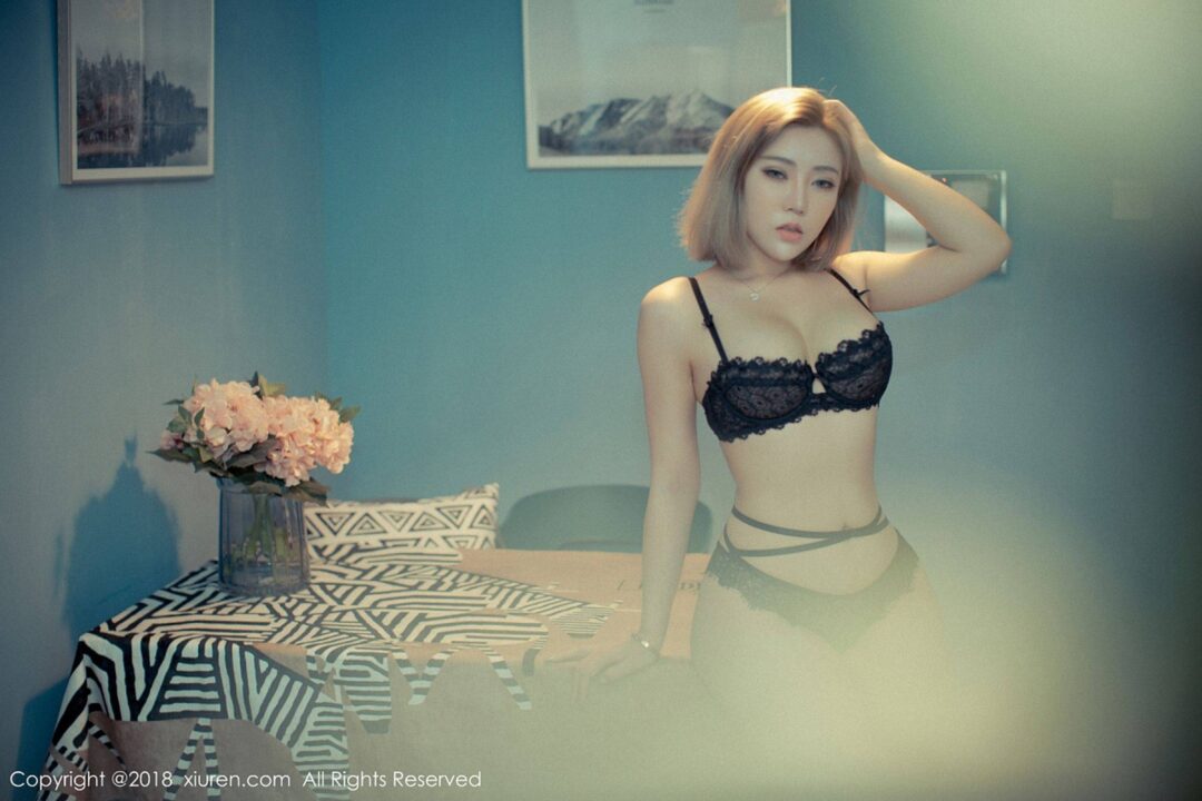 [秀人XIUREN] No.1077 筱慧icon、萌汉药baby 模特合集Xiuren秀人写真高清美女套图写真下载-看套图看套图