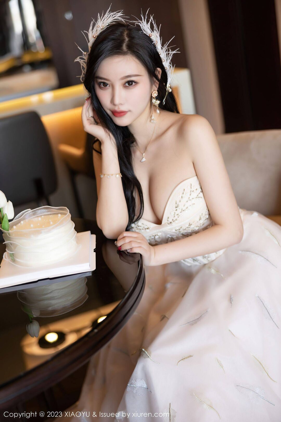 [XIAOYU语画界] VOL.941 杨晨晨Yome 长裙美臀Xiuren秀人写真高清美女套图写真下载-看套图看套图