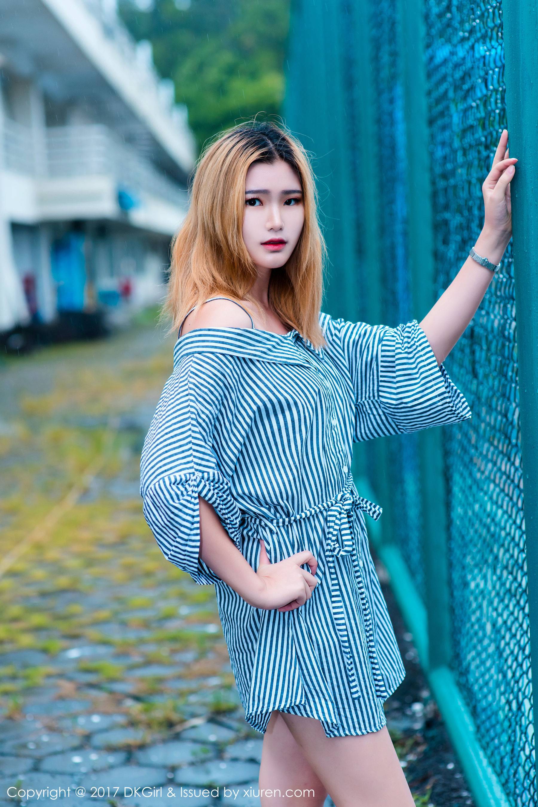 Ting婷婷《172长腿美人，户外大尺度露出》 [御女郎DKGirl] Vol.038Xiuren秀人写真高清美女套图写真下载-看套图看套图