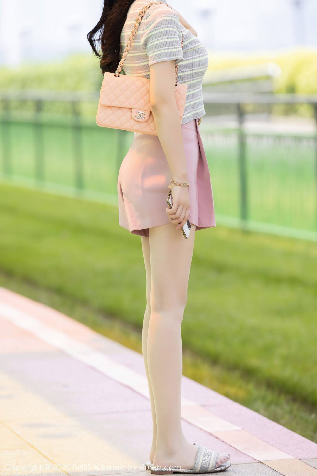 [爱蜜社IMiss] Vol.526 Angela小热巴Xiuren秀人写真高清美女套图写真下载-看套图看套图