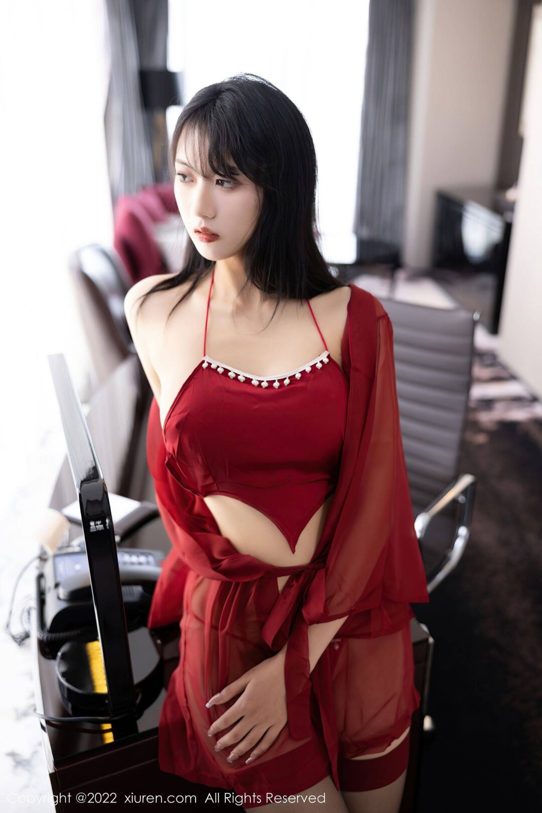 [XiuRen秀人网] No.5850 林子遥 美腿丝袜Xiuren秀人写真高清美女套图写真下载-看套图看套图