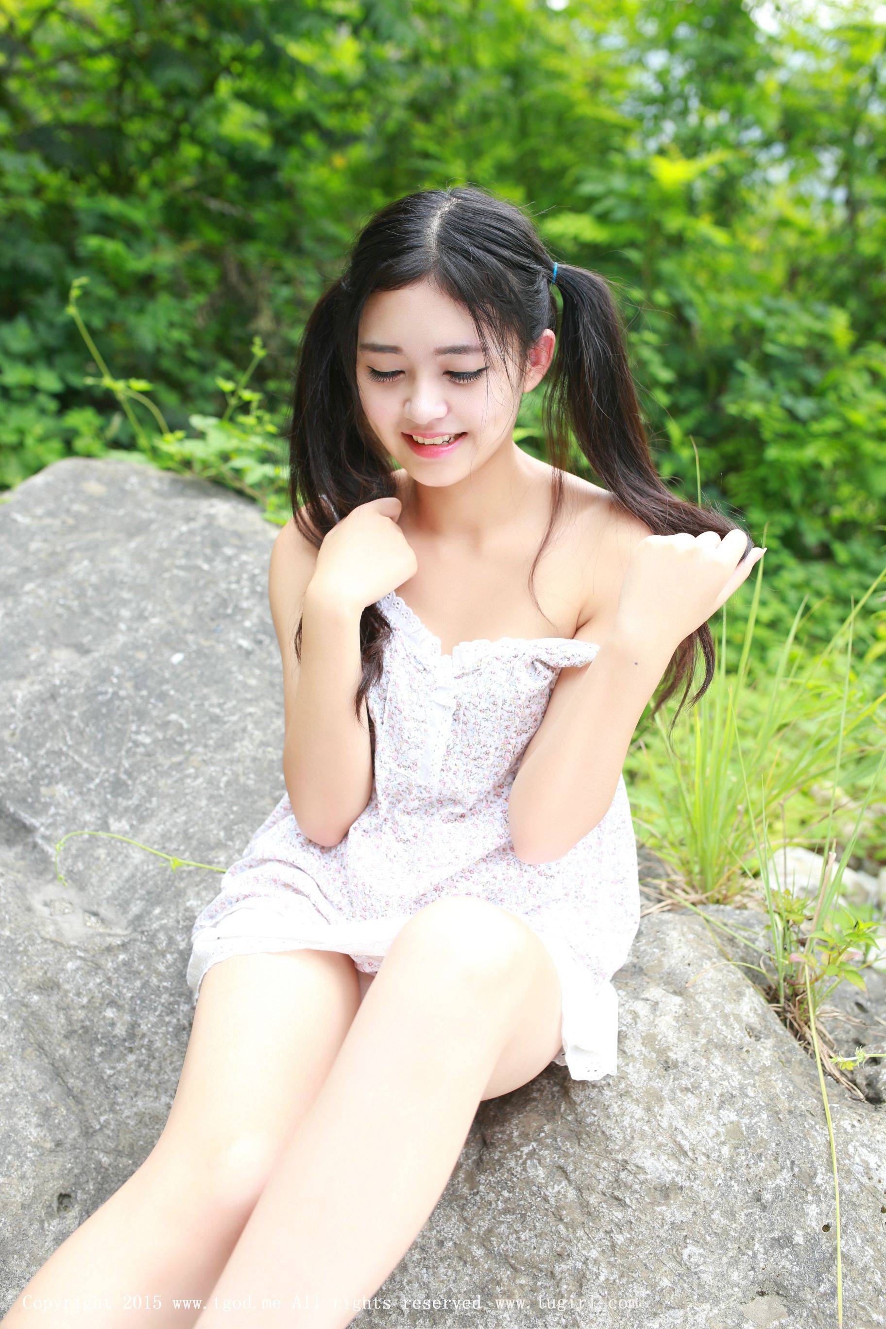 果味包子《空山新雨后》II小清新 [TGOD推女神]Xiuren秀人写真高清美女套图写真下载-看套图看套图