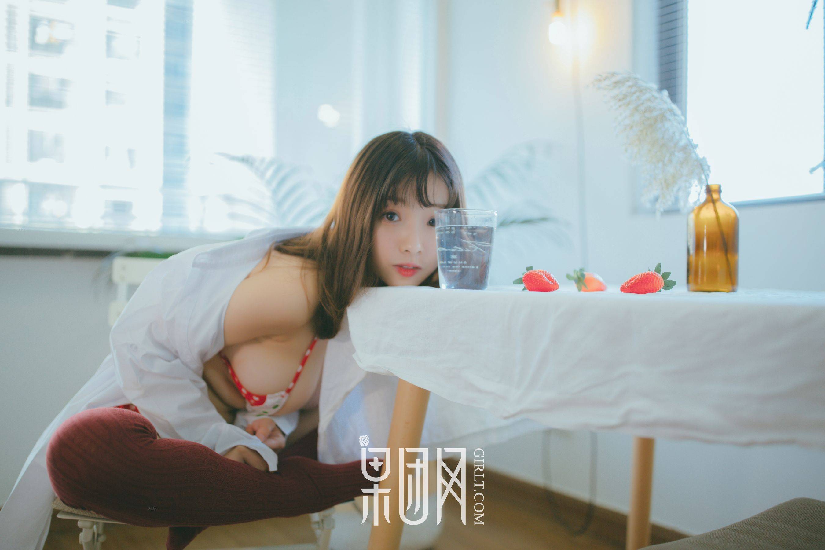 《草莓姑娘的甜美日常！》 [果团Girlt]熊川纪信 No.030Xiuren秀人写真高清美女套图写真下载-看套图看套图
