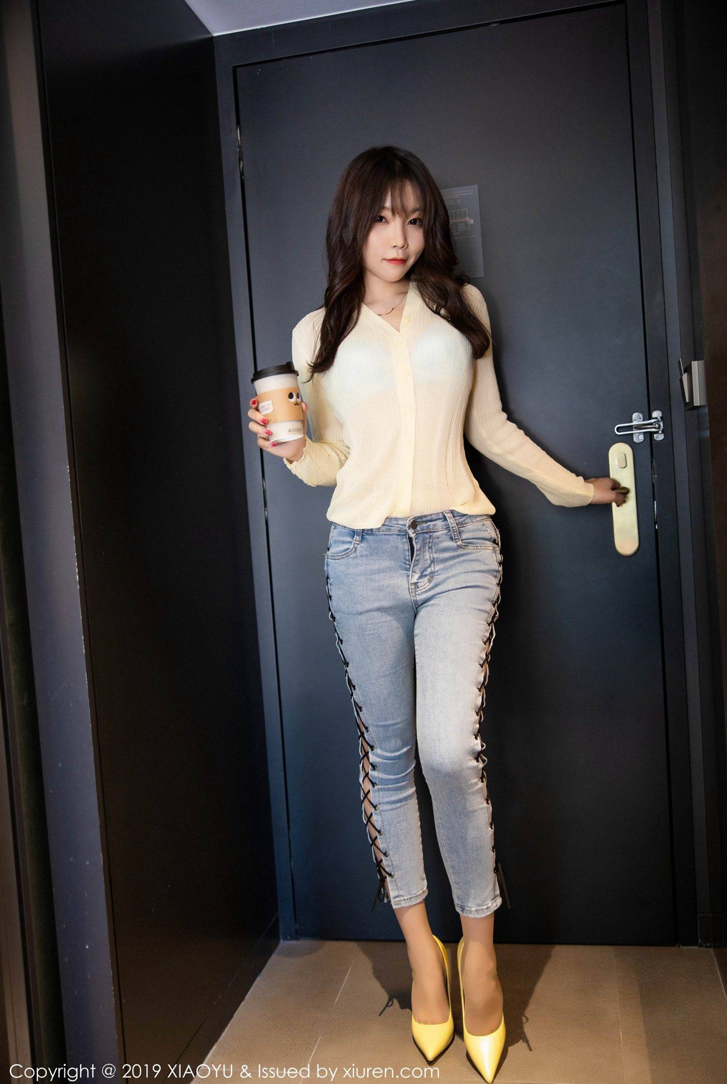 [XIAOYU语画界] VOL.197 芝芝BootyXiuren秀人写真高清美女套图写真下载-看套图看套图