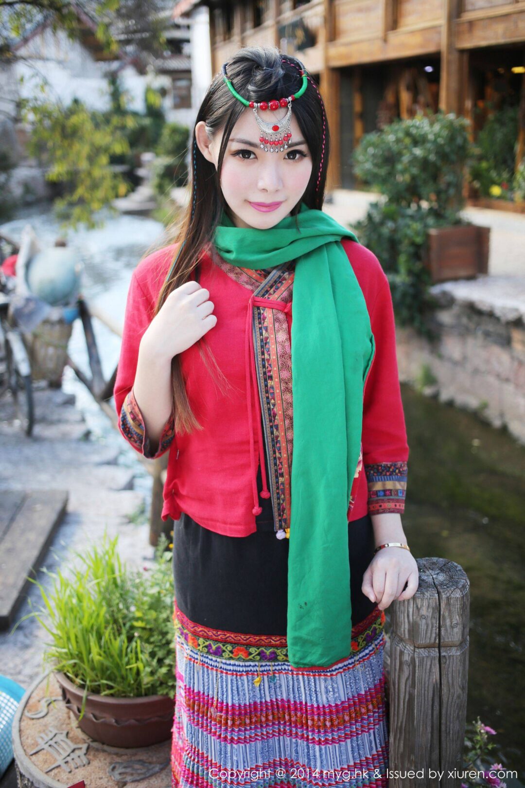 MARA醬《民族风+女警COS+私房》 [美媛馆MyGirl] Vol.071Xiuren秀人写真高清美女套图写真下载-看套图看套图