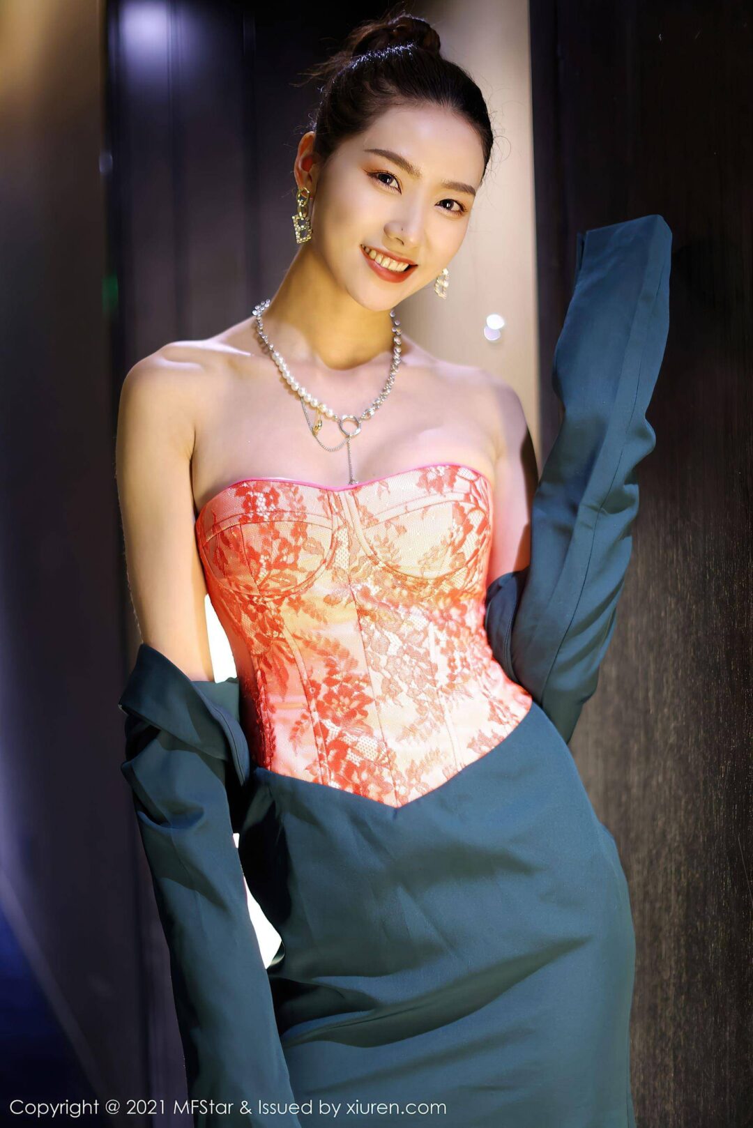 [模范学院MFStar] Vol.500 方子萱Xiuren秀人写真高清美女套图写真下载-看套图看套图