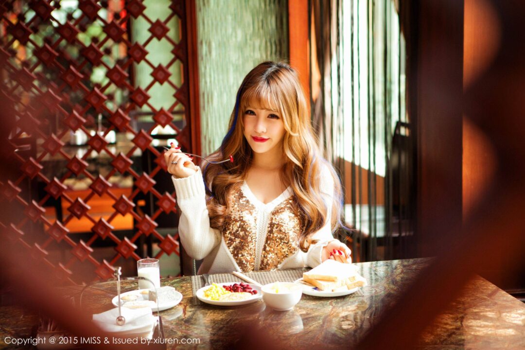 田老师《同程旅拍》[爱蜜社IMiss] Vol.012Xiuren秀人写真高清美女套图写真下载-看套图看套图