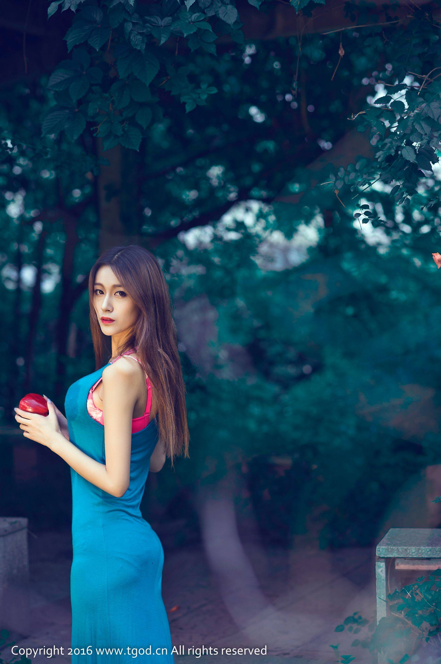 耿晶《水蛇腰身圆润翘臀真女神》 [推女神TGOD]Xiuren秀人写真高清美女套图写真下载-看套图看套图