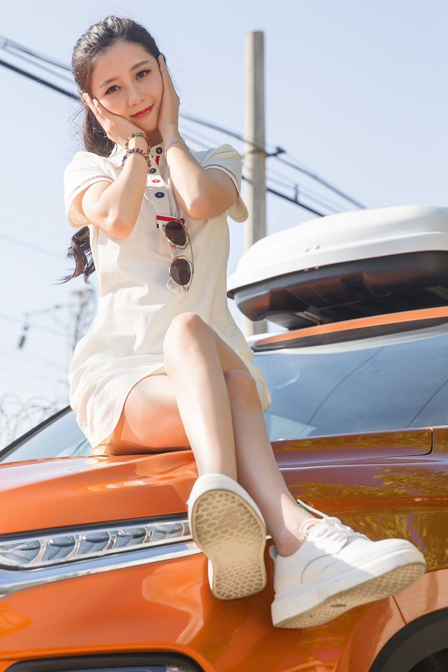[头条女神TouTiao] 苏凉 我是美丽小车模Xiuren秀人写真高清美女套图写真下载-看套图看套图