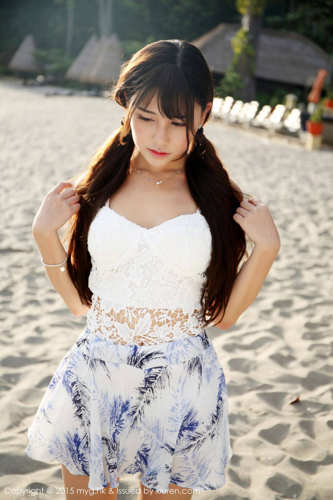 Milk楚楚《超清新短裙女神》 [美媛馆MyGirl] Vol.154Xiuren秀人写真高清美女套图写真下载-看套图看套图