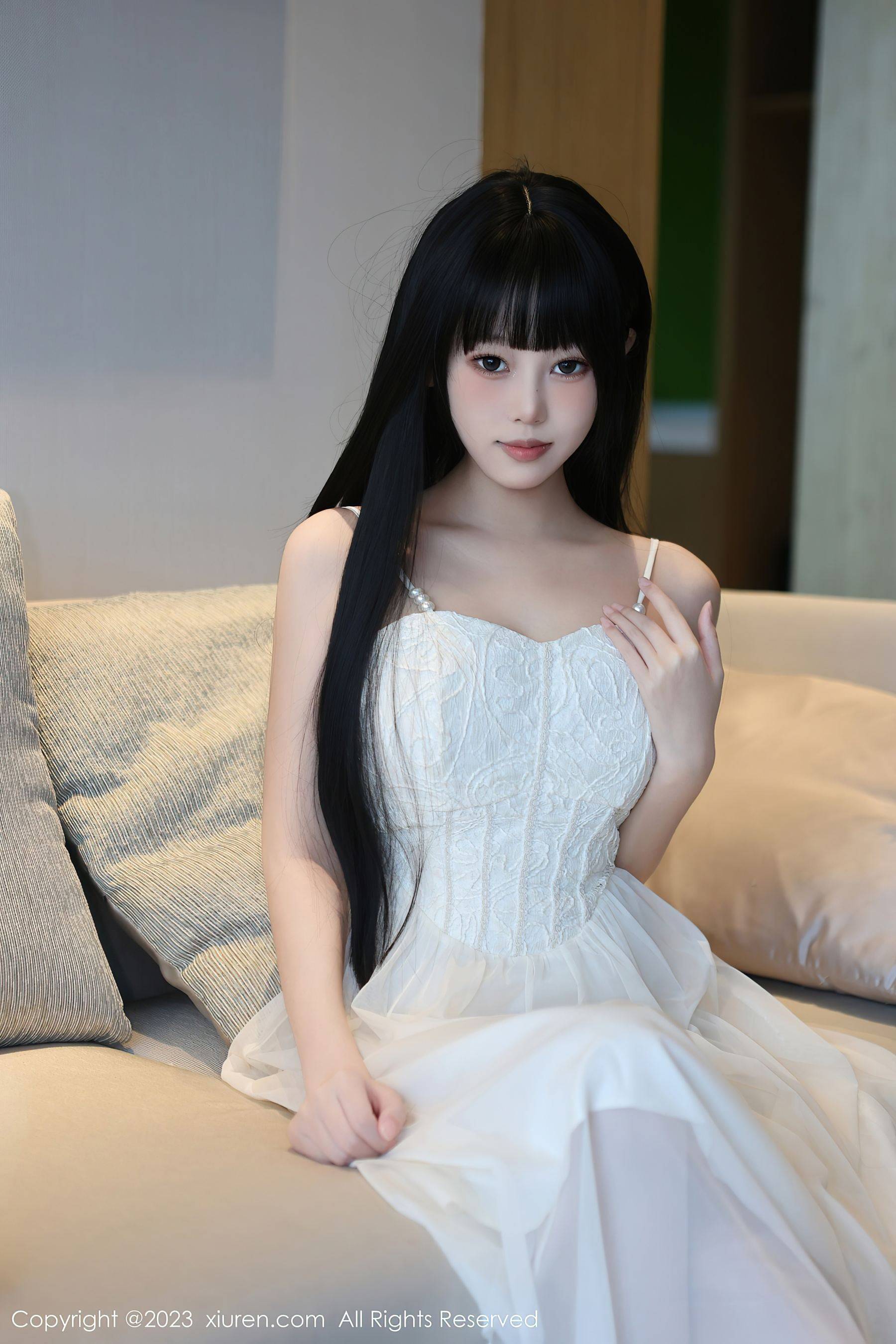 [XiuRen秀人网] No.6828 早川京子 清纯美腿Xiuren秀人写真高清美女套图写真下载-看套图看套图