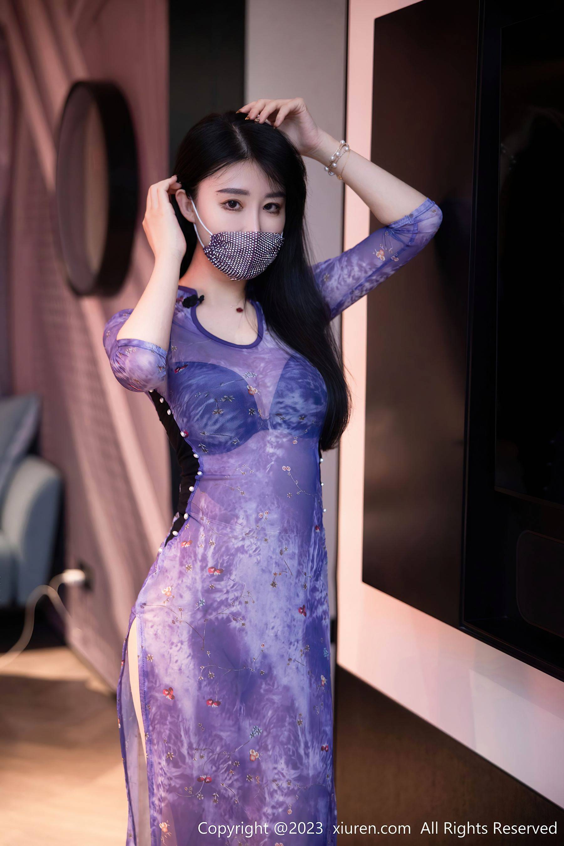 [XiuRen秀人网] No.6876 司柠 美腿长裙Xiuren秀人写真高清美女套图写真下载-看套图看套图