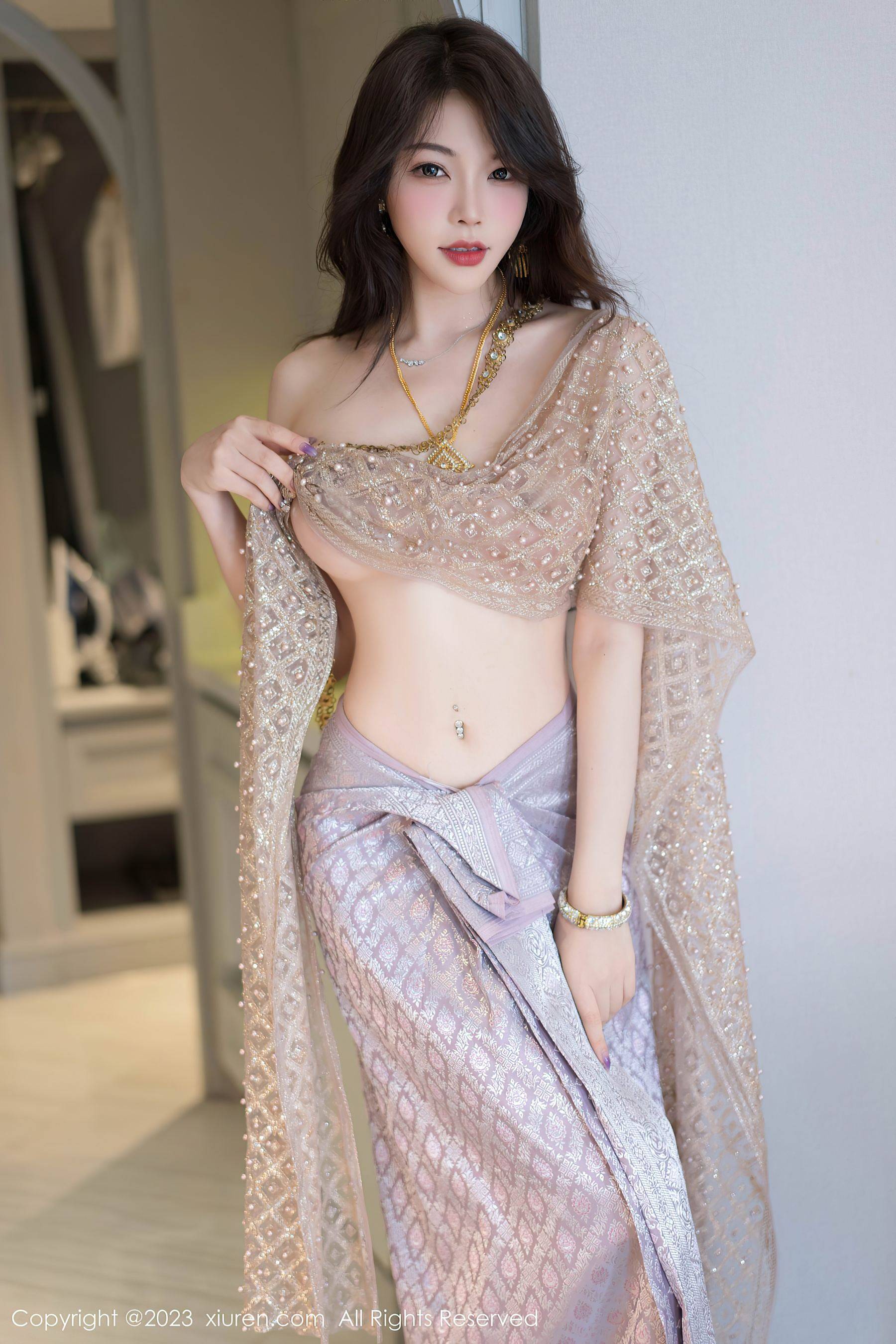 [XiuRen秀人网] No.7164 徐莉芝Booty 长裙美腿Xiuren秀人写真高清美女套图写真下载-看套图看套图