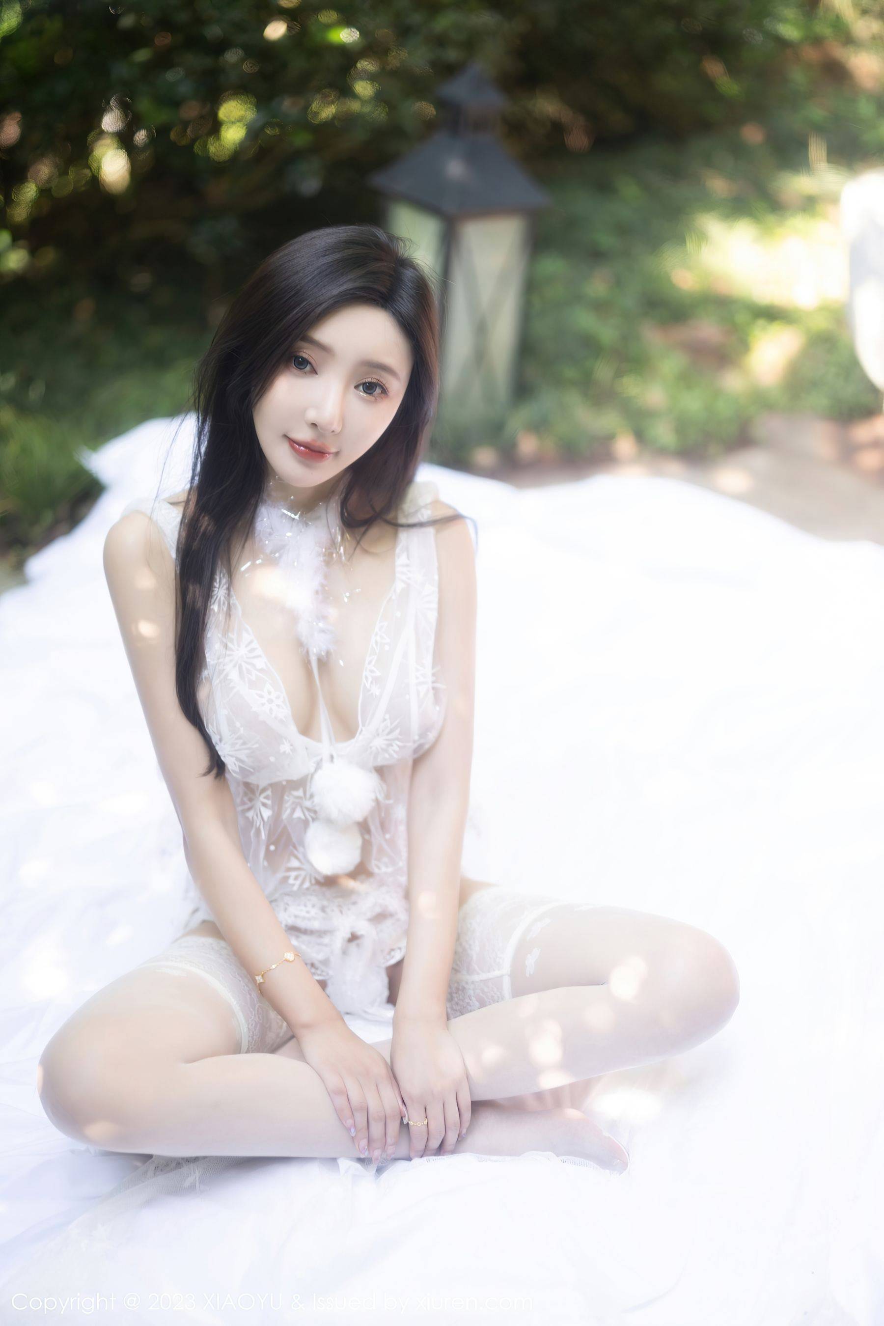 [XIAOYU语画界] VOL.1079 王馨瑶yanni 贵州旅拍Xiuren秀人写真高清美女套图写真下载-看套图看套图