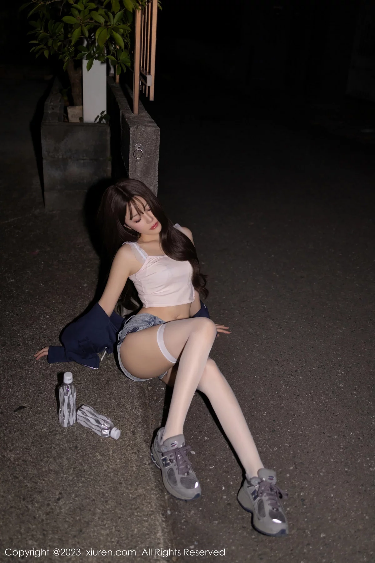 [XiuRen秀人网]No.7817_模特鱼子酱Fish性感淡蓝色内衣配超短牛仔裤秀曼妙身姿诱惑写真84PXiuren秀人写真高清美女套图写真下载-看套图看套图