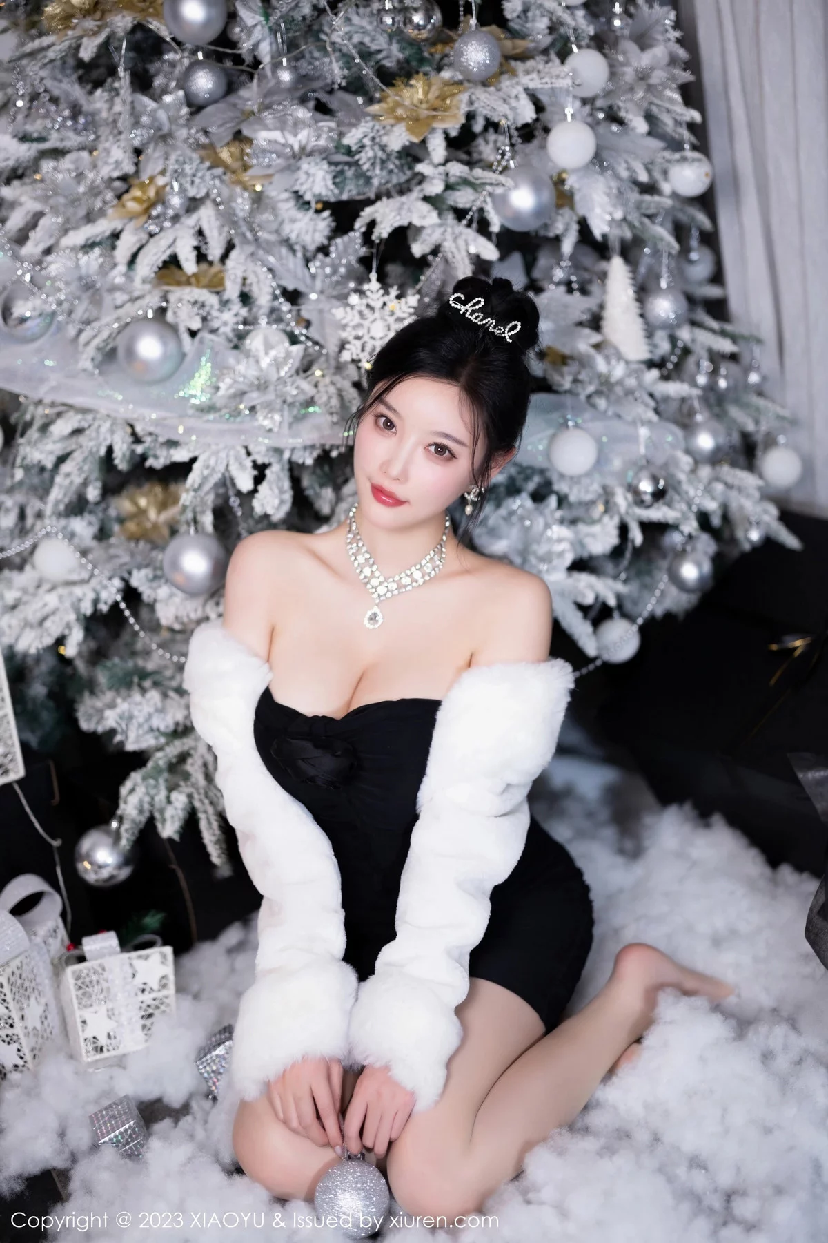 [XiaoYu画语界]Vol.1170_女神杨晨晨Yome圣装主题性感情趣圣诞服饰秀惹火身材诱惑写真90PXiuren秀人写真高清美女套图写真下载-看套图看套图