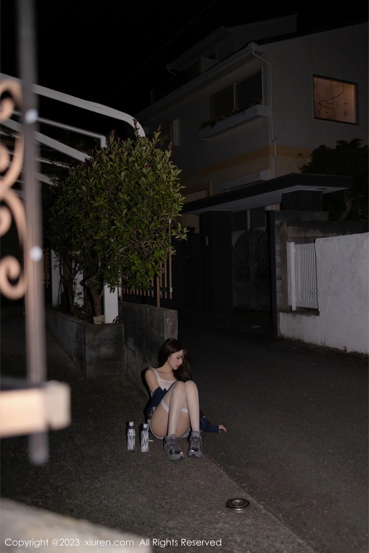 [XiuRen秀人网]No.7817_模特鱼子酱Fish性感淡蓝色内衣配超短牛仔裤秀曼妙身姿诱惑写真84PXiuren秀人写真高清美女套图写真下载-看套图看套图