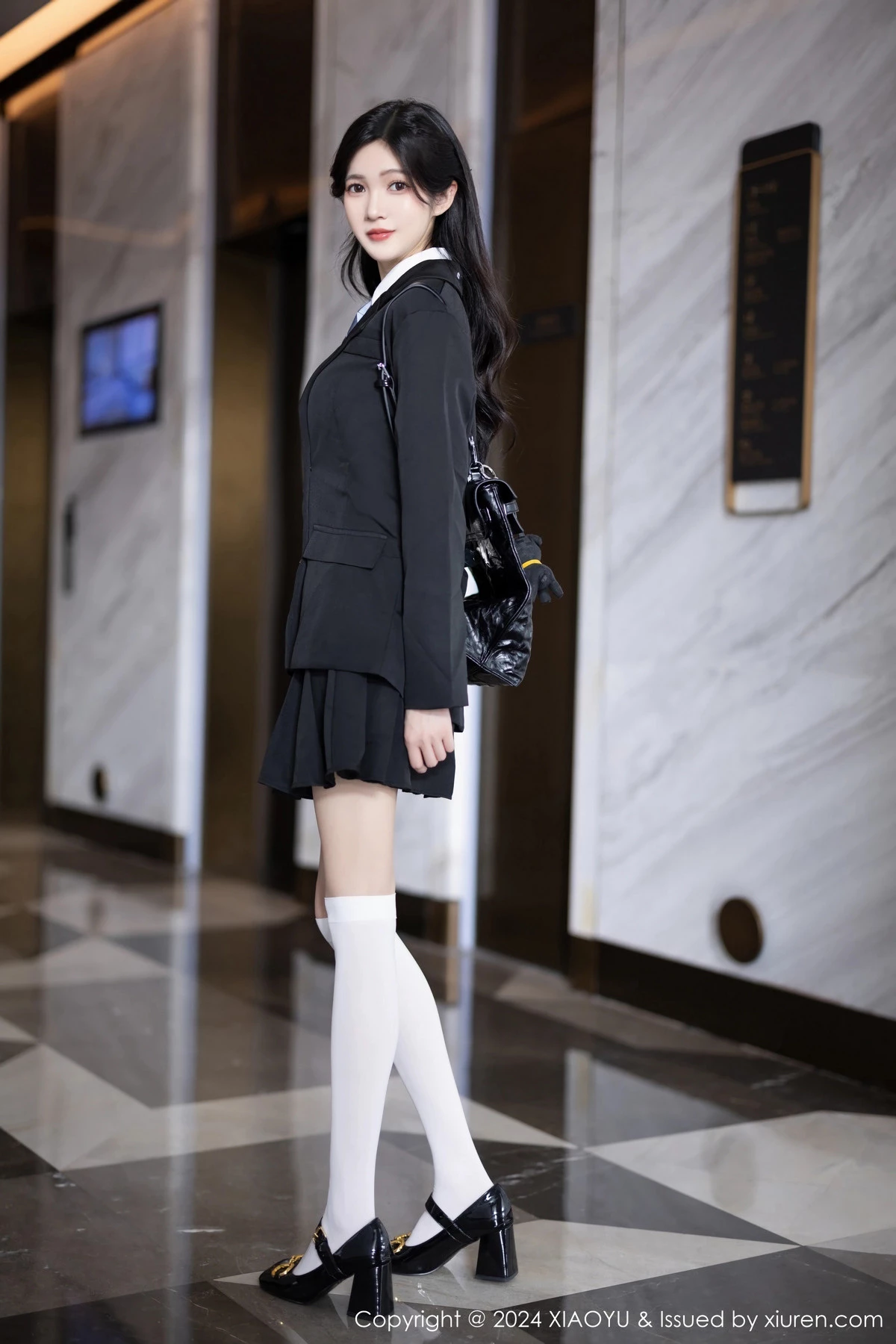 [XiaoYu画语界]Vol.1204_模特程程程性感学妹制服露黑色内衣配白丝袜秀曼妙身姿诱惑写真83PXiuren秀人写真高清美女套图写真下载-看套图看套图