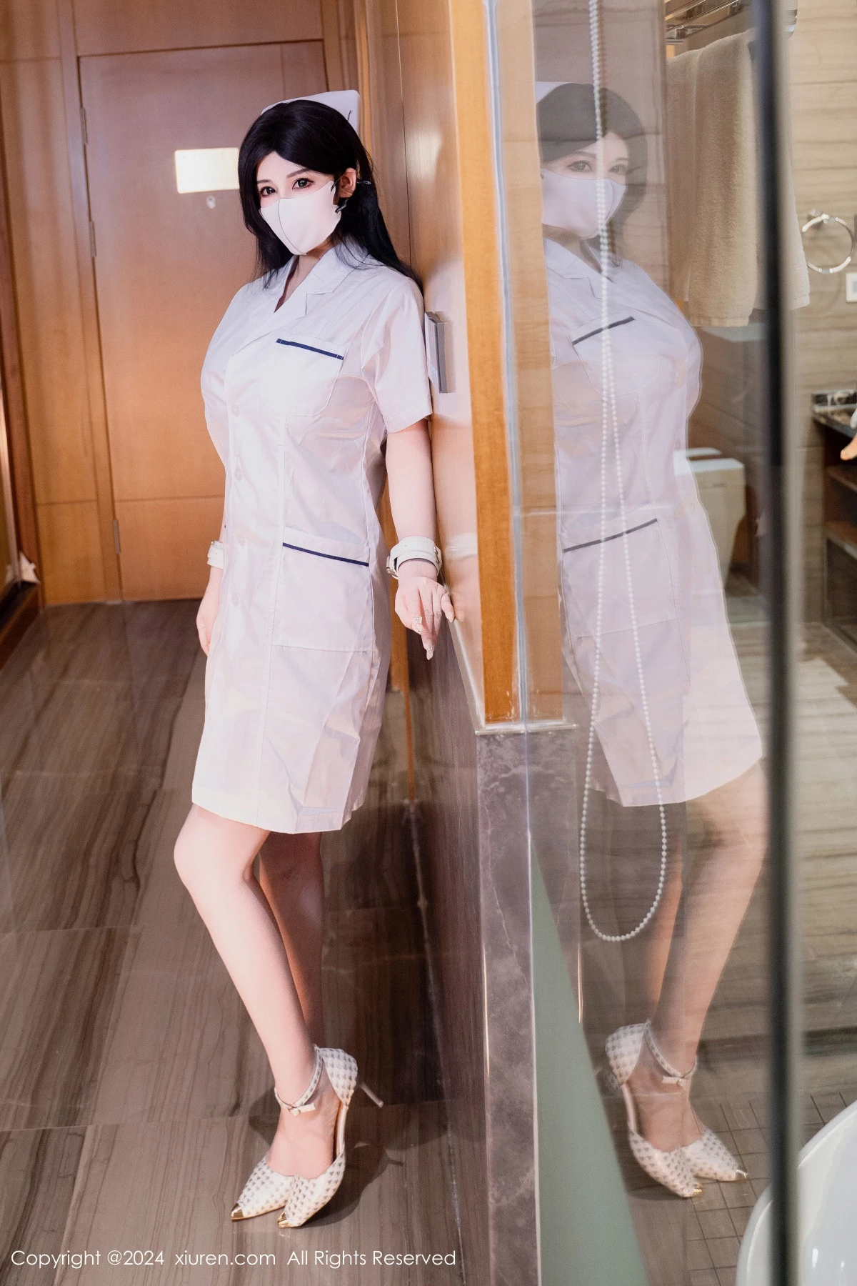 [XiuRen秀人网]No.8206_新人模特陈芊儿性感白色护士裙露白色内衣秀曼妙身姿诱惑写真64PXiuren秀人写真高清美女套图写真下载-看套图看套图