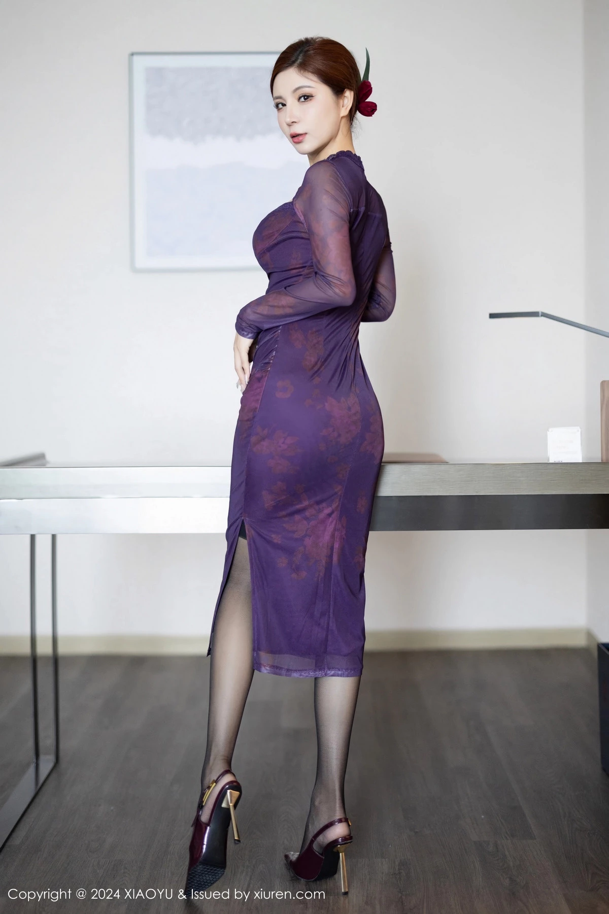 [XiaoYu画语界]Vol.1211_模特小蛮妖Yummy性感紫色长裙+黑色情趣连体衣撩人诱惑写真83PXiuren秀人写真高清美女套图写真下载-看套图看套图