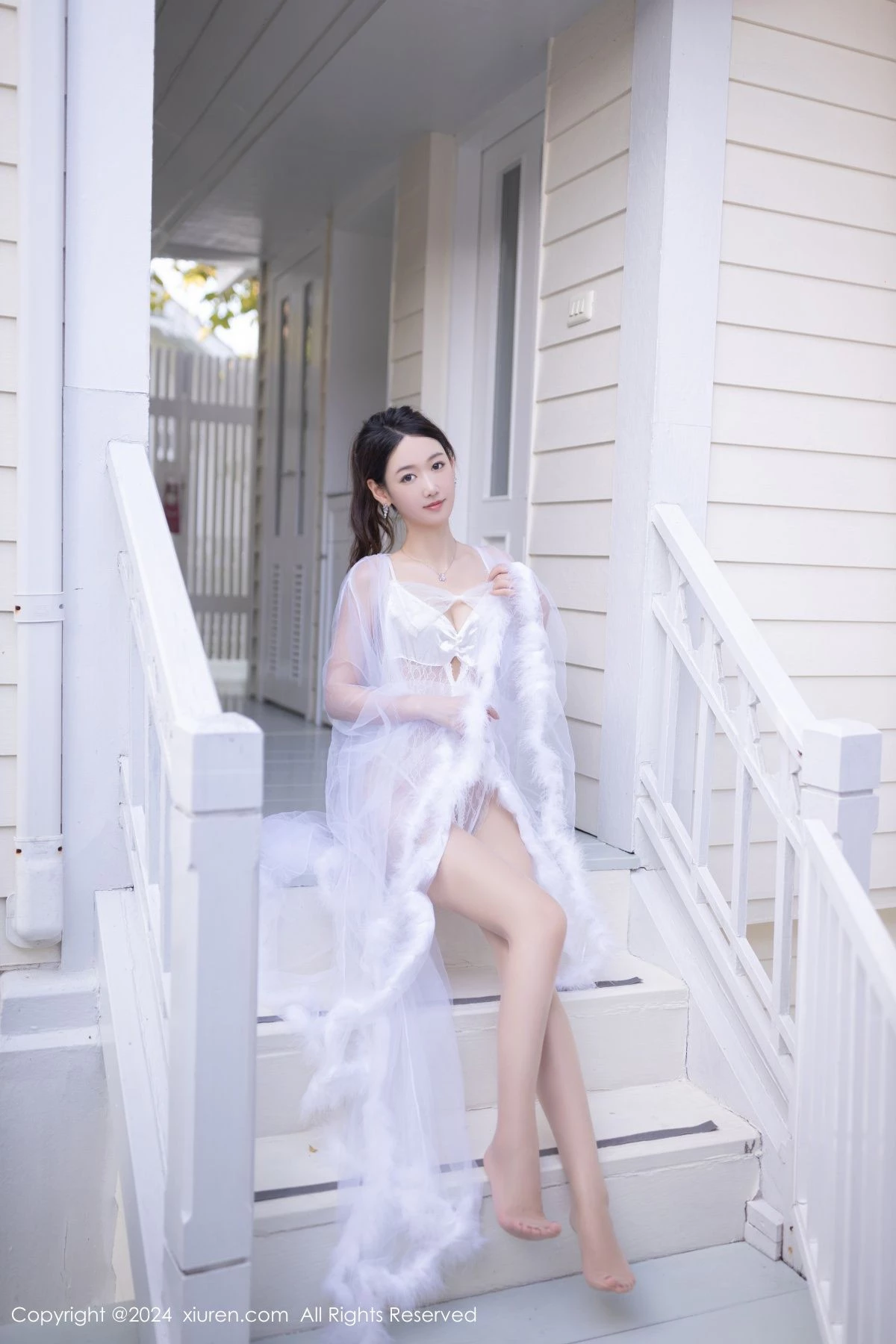 [XiuRen秀人网]No.8174_模特唐安琪私房性感薄透白纱裙配白丝袜秀曼妙身姿撩人诱惑写真80PXiuren秀人写真高清美女套图写真下载-看套图看套图