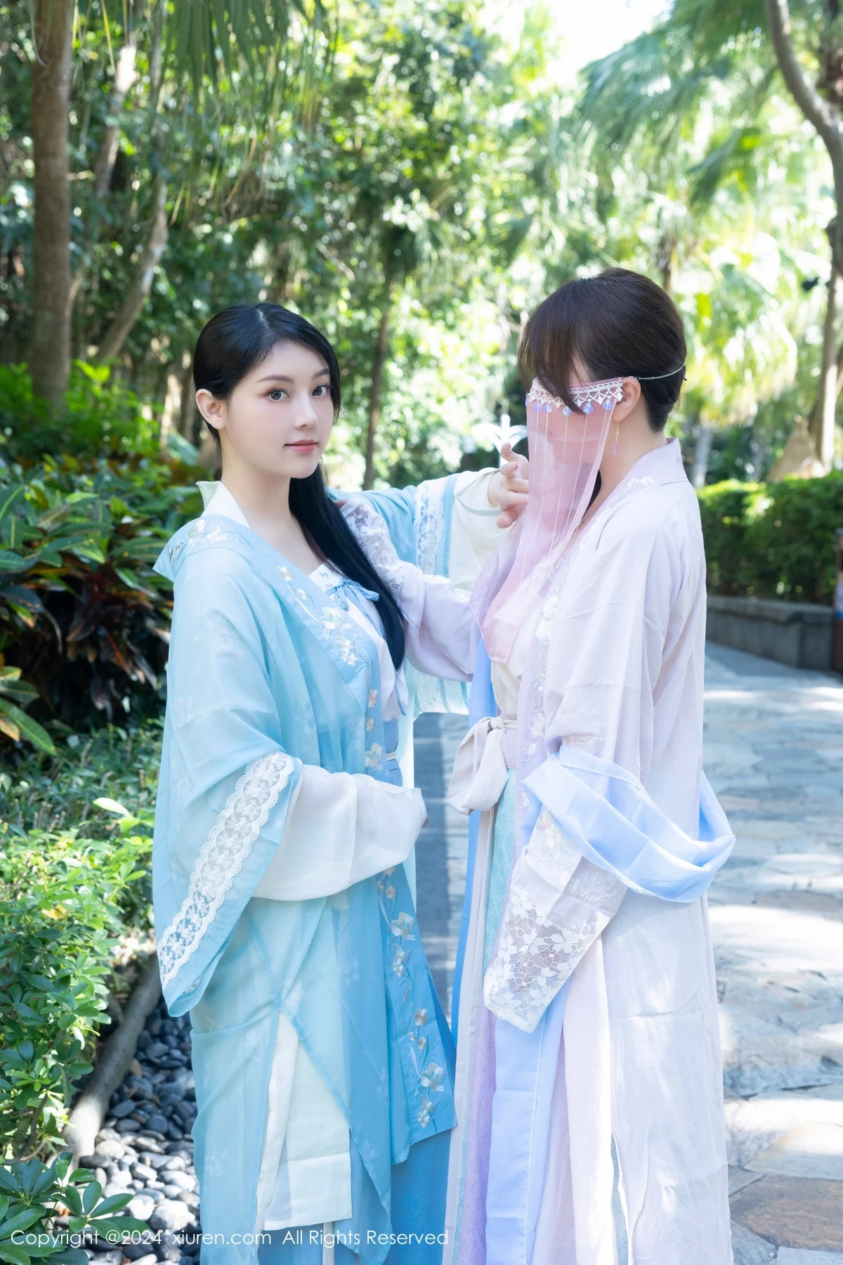 [XiuRen秀人网]No.8137_模特合集女神豆瓣酱性感姐妹花私房情趣古典服饰完美诱惑写真84PXiuren秀人写真高清美女套图写真下载-看套图看套图