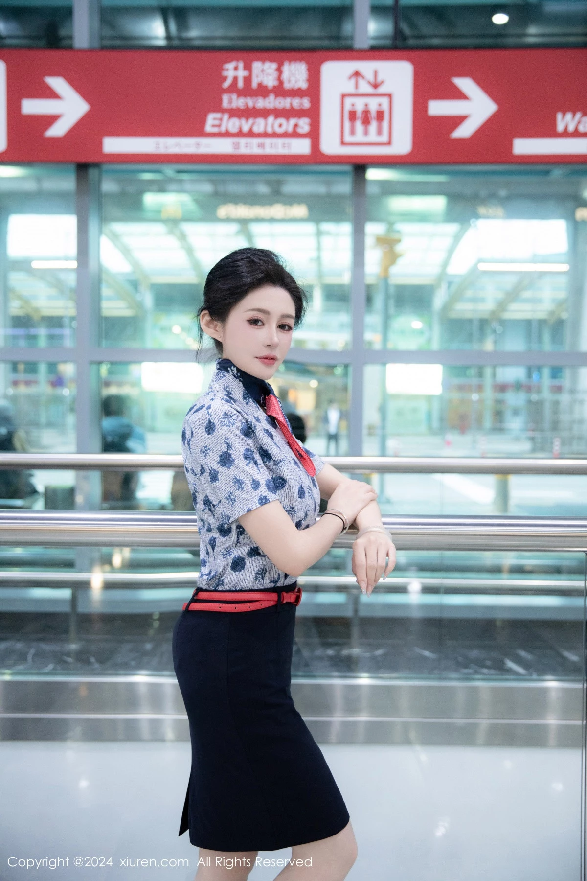 [XiuRen秀人网]No.8248_模特林幼一性感空姐制服露绿色内衣配开档肉丝秀丰腴身姿诱惑写真78PXiuren秀人写真高清美女套图写真下载-看套图看套图