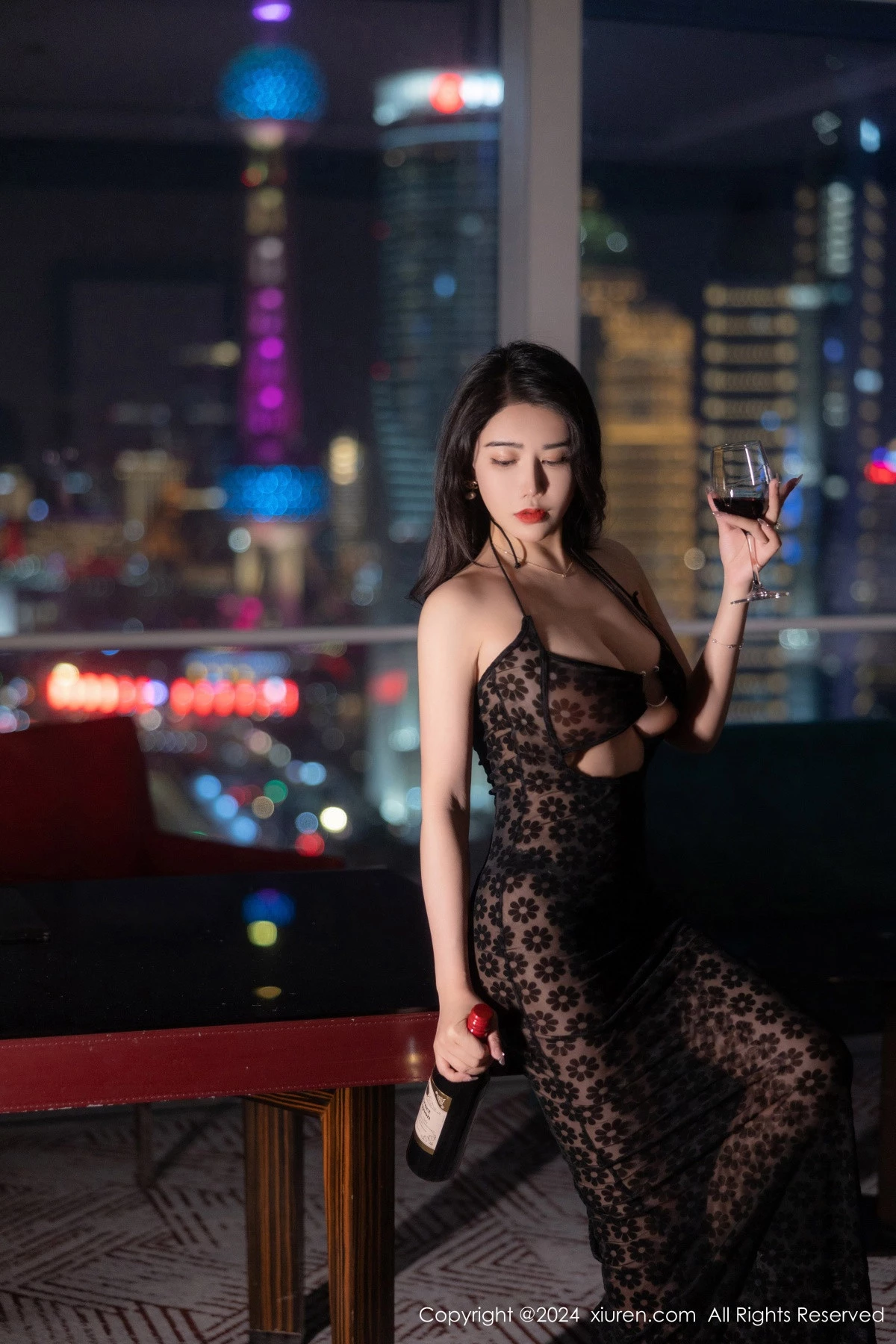 [XiuRen秀人网]No.8355_模特李若汐场景拍摄性感黑色轻透情趣服饰秀惹火身段诱惑写真77PXiuren秀人写真高清美女套图写真下载-看套图看套图