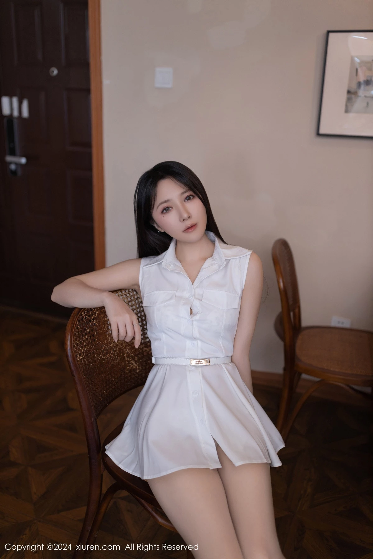 [XiuRen秀人网]No.8315_模特鱼子酱Fish性感白色连衣短裙露白色内衣秀曼妙身姿迷人写真80PXiuren秀人写真高清美女套图写真下载-看套图看套图