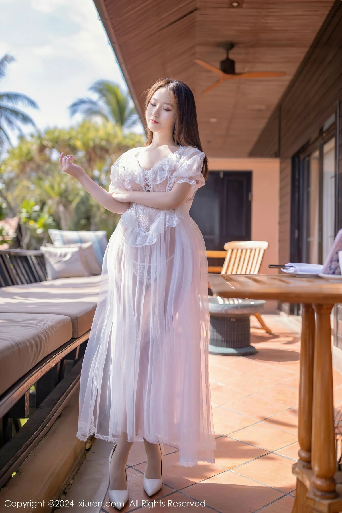 [XiuRen秀人网]No.8302_模特杏子Yada性感白色薄纱长裙配超薄肉丝秀曼妙身姿诱惑写真81PXiuren秀人写真高清美女套图写真下载-看套图看套图