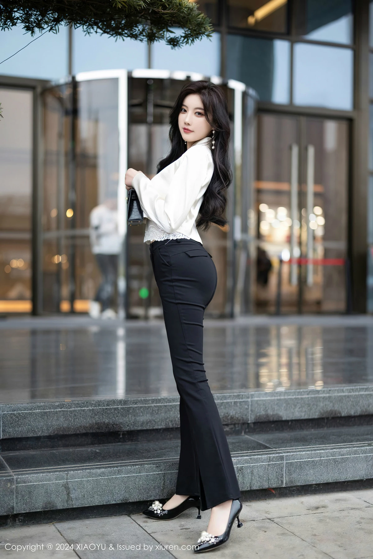 [XiaoYu画语界]Vol.1233_女神杨晨晨Yome性感白色蕾丝内衣+黑色情趣内衣完美诱惑写真80PXiuren秀人写真高清美女套图写真下载-看套图看套图