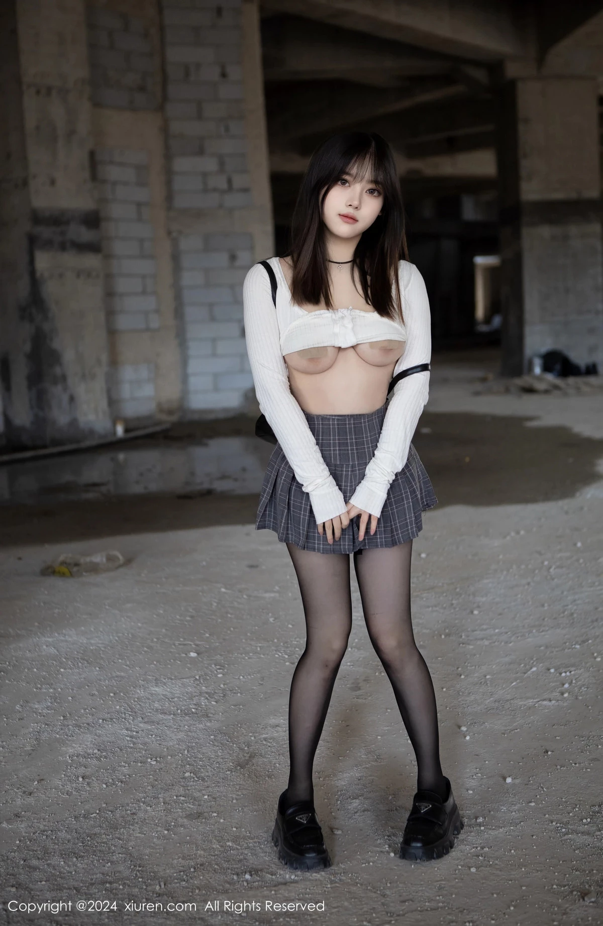 [XiuRen秀人网]No.8439_模特豆瓣酱捆绑主题性感白色上衣配开档黑丝秀丰满身材诱惑写真85PXiuren秀人写真高清美女套图写真下载-看套图看套图