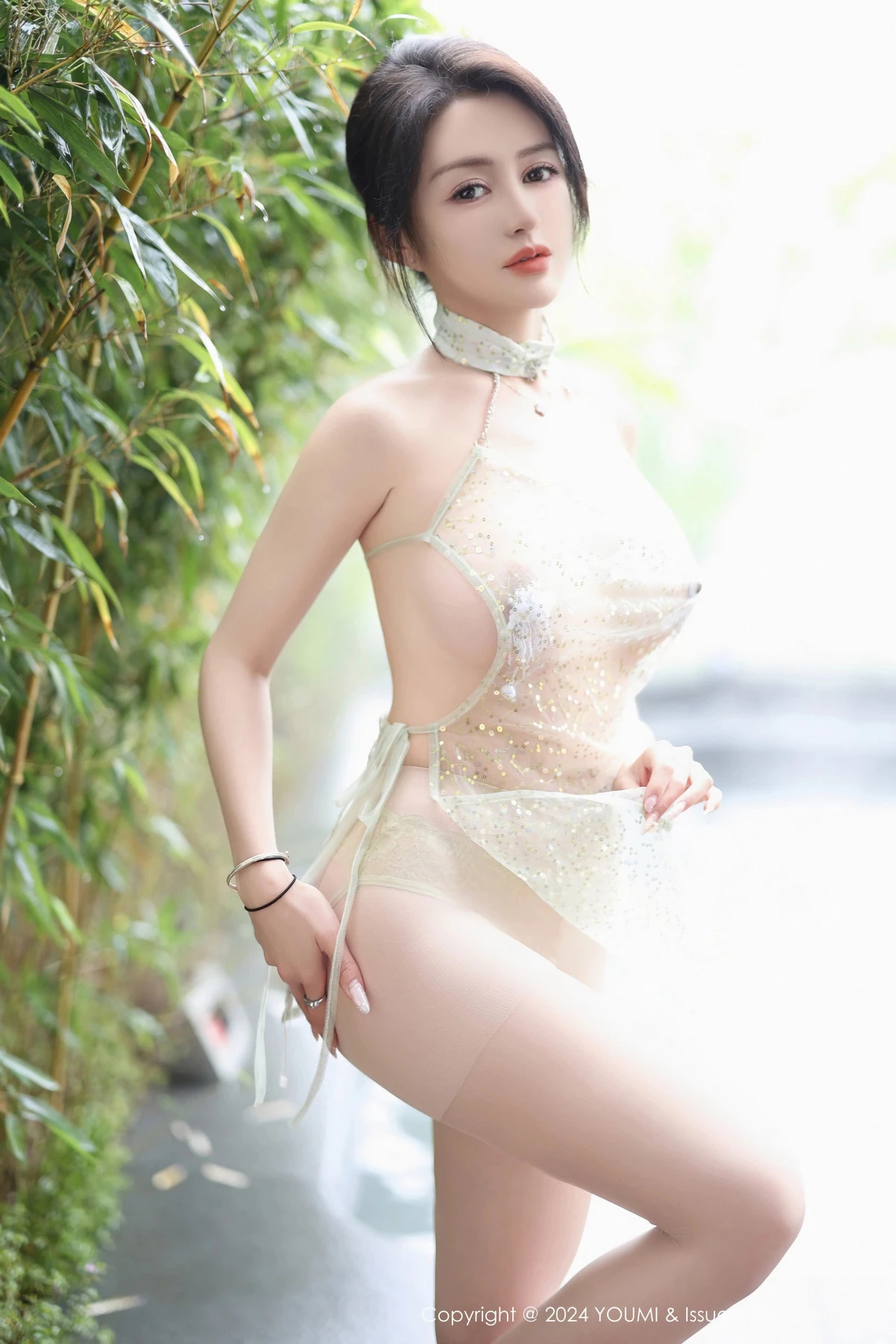 [YouMi尤蜜荟]Vol.1054_模特林幼一性感浅绿色轻透服饰配超薄肉丝秀丰腴身材诱惑写真70PXiuren秀人写真高清美女套图写真下载-看套图看套图