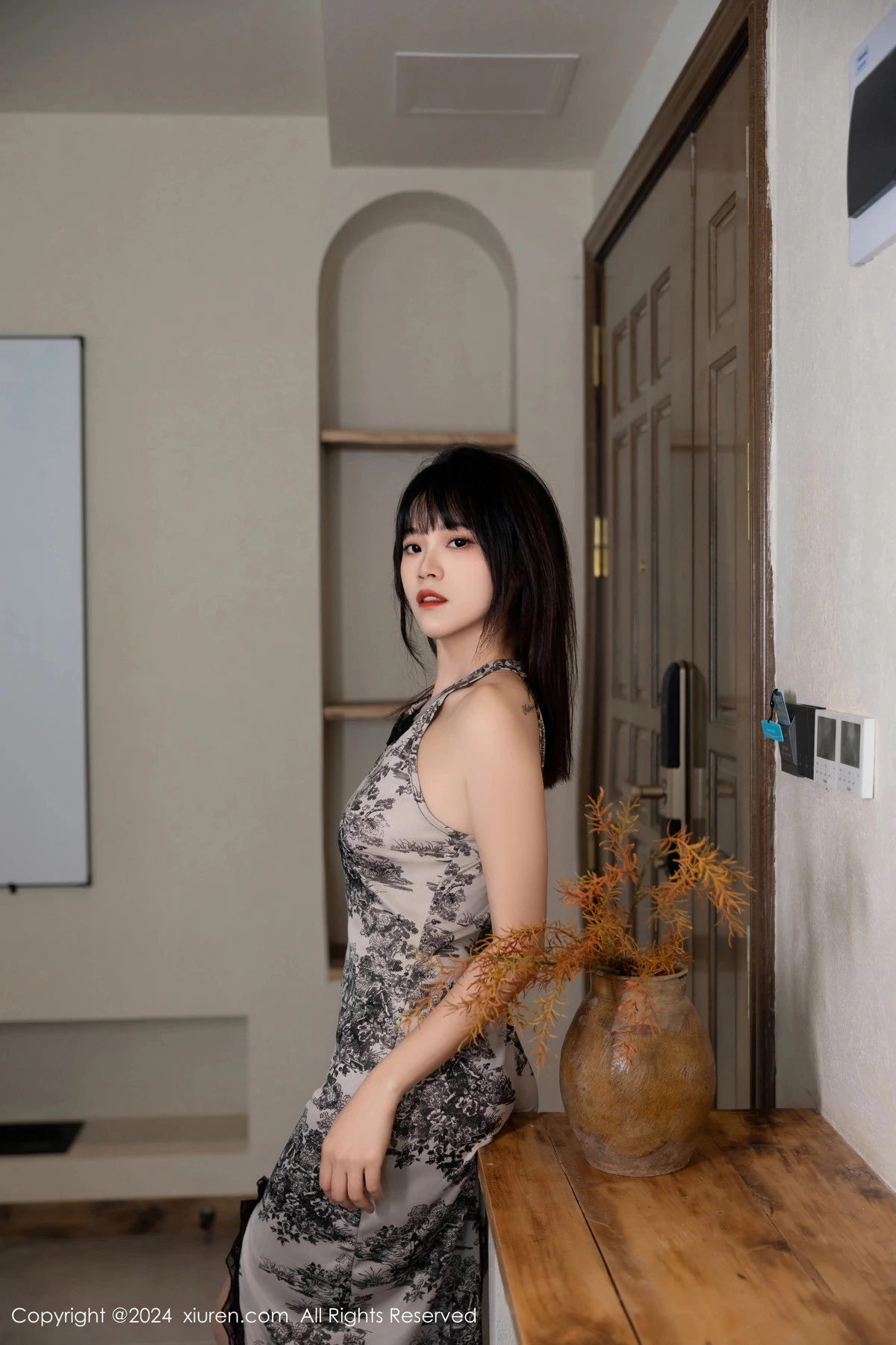 [XiuRen秀人网]No.8434_模特唐安诺性感带图案连衣短裙露黑色内衣秀曼妙身姿诱惑写真59PXiuren秀人写真高清美女套图写真下载-看套图看套图