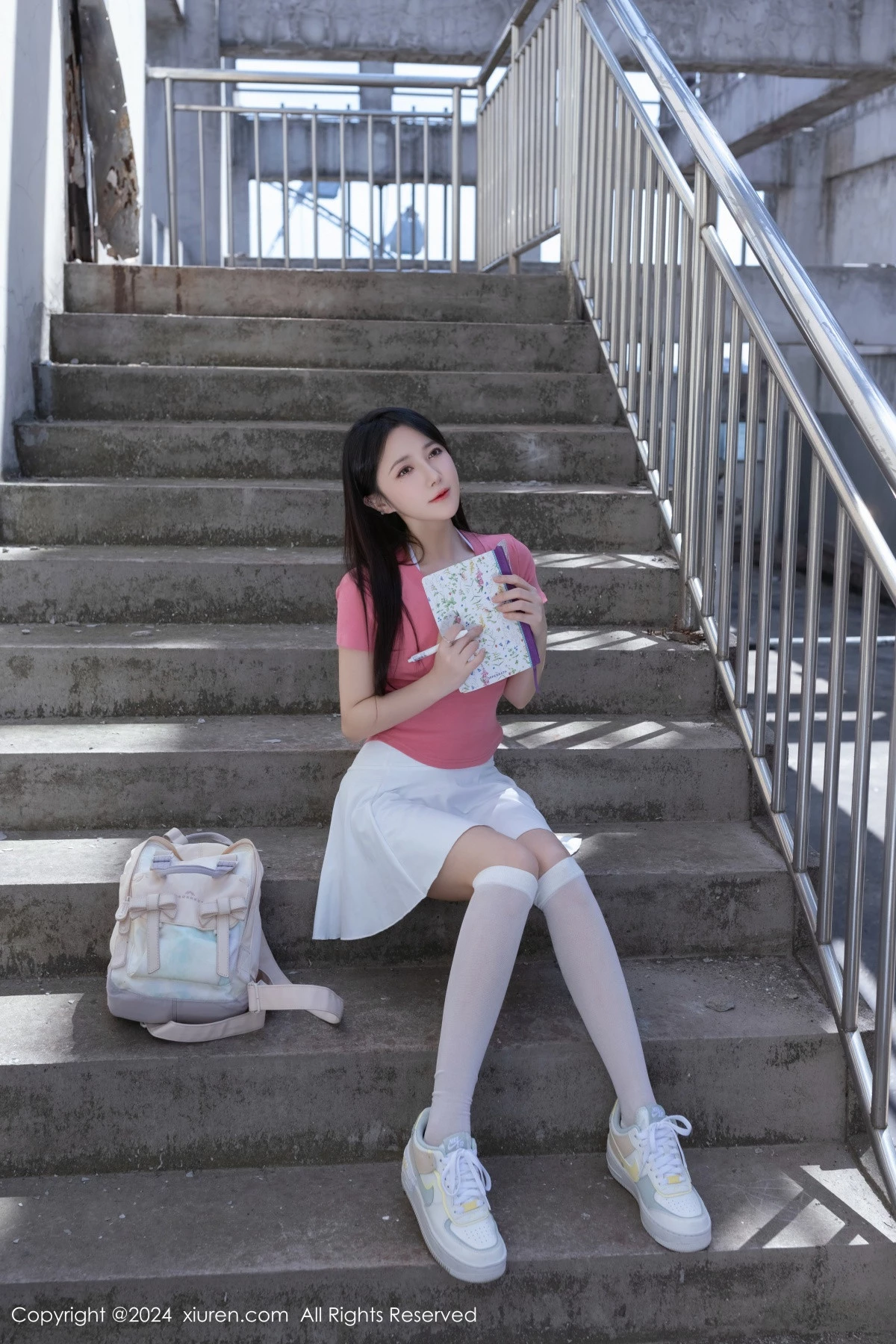 [XiuRen秀人网]No.8457_模特鱼子酱Fish粉色上衣配白色短裙露性感白色内衣完美诱惑写真80PXiuren秀人写真高清美女套图写真下载-看套图看套图